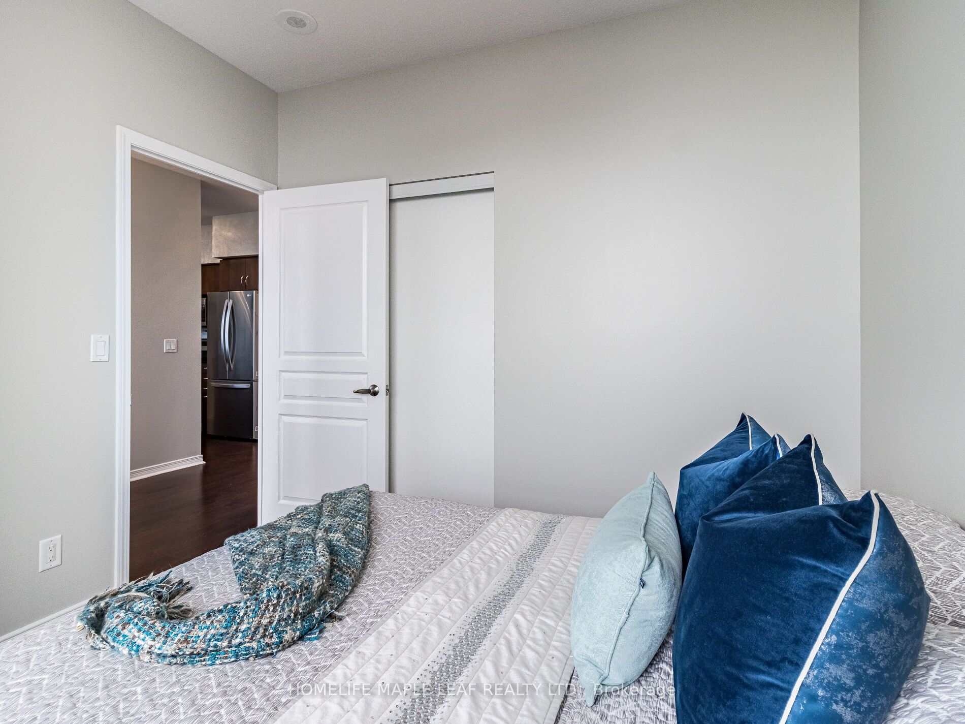 2240 Lakeshore Boulevard W, #LPH02