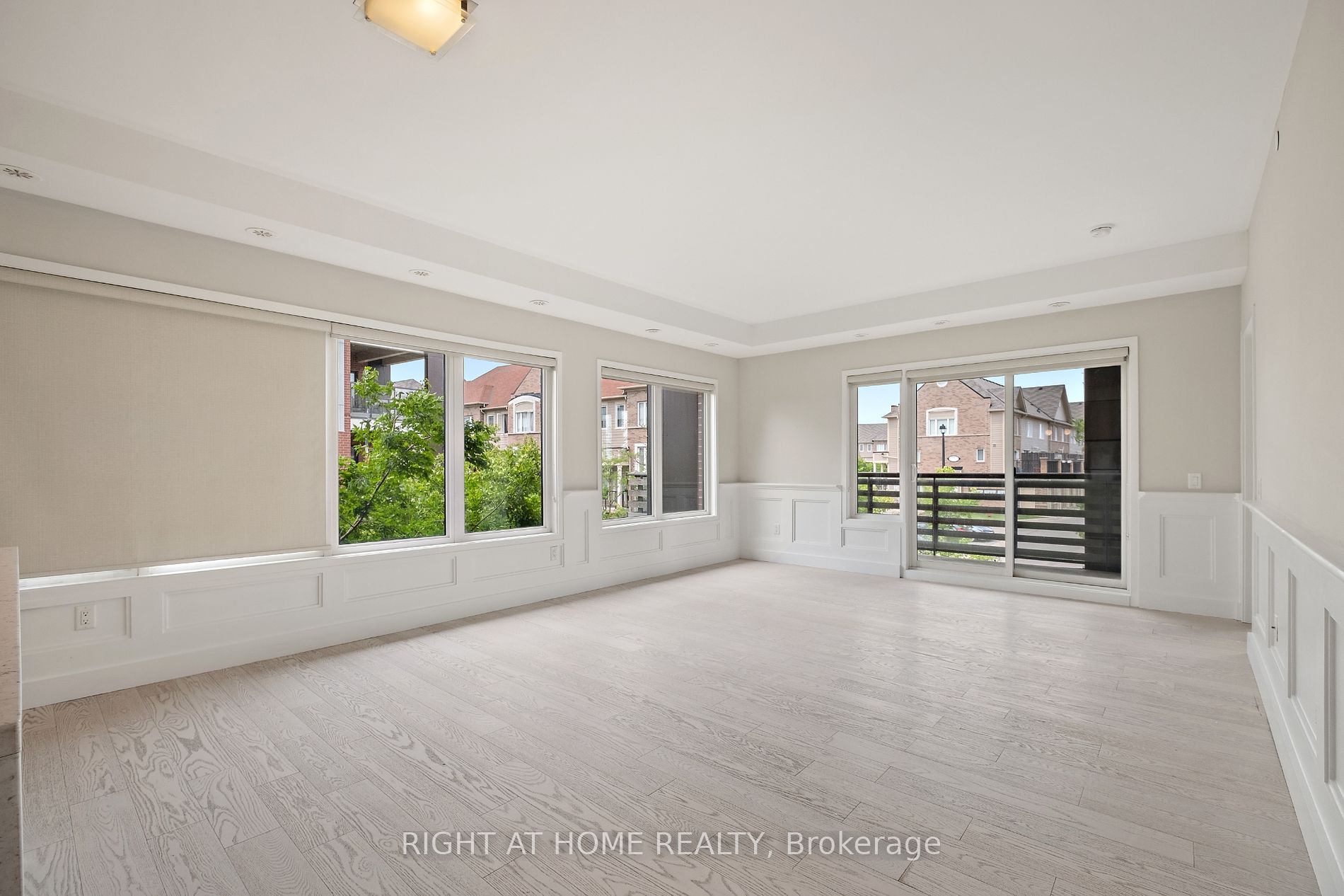 5025 Harvard Rd, #204