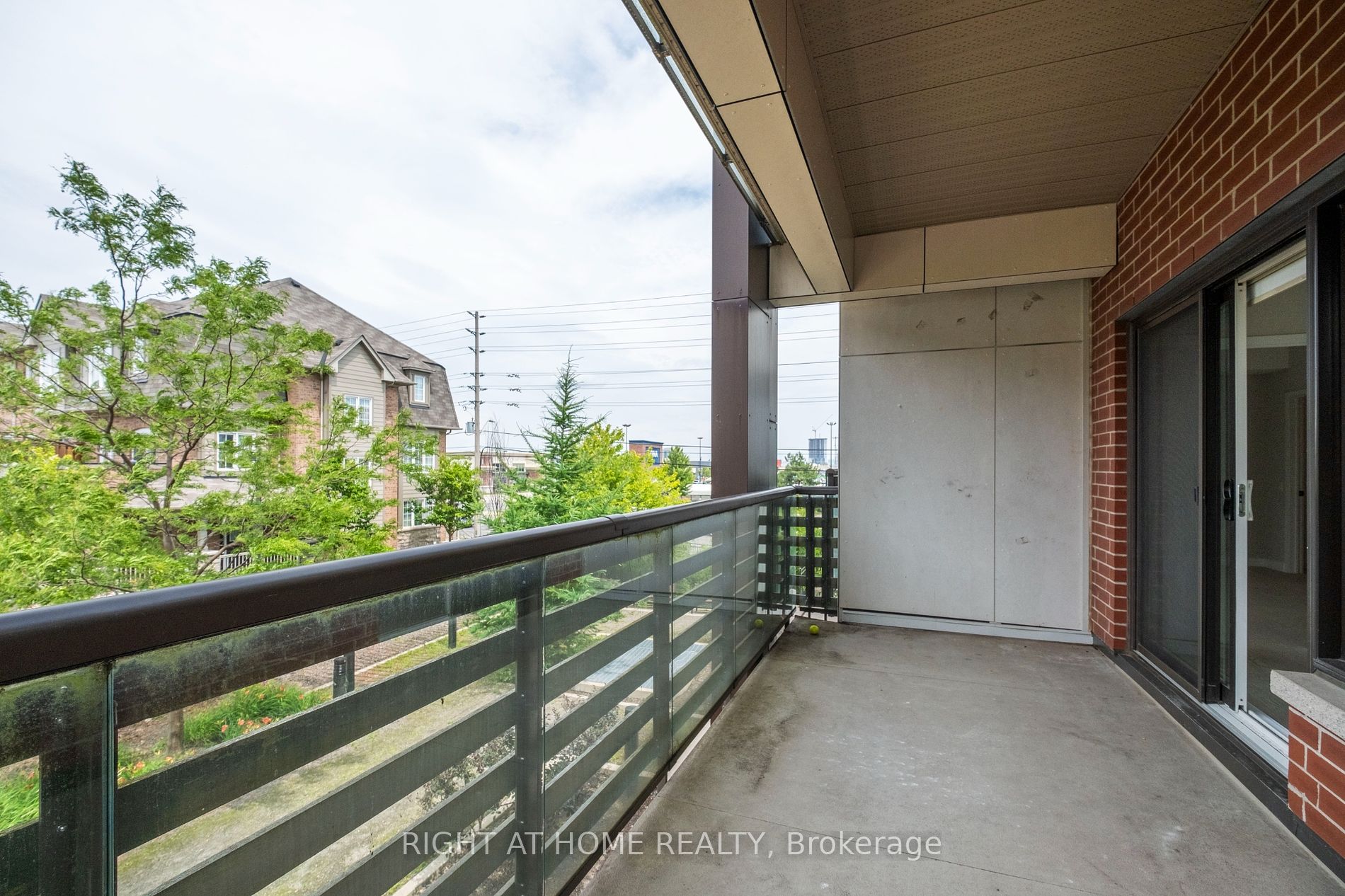 5025 Harvard Rd, #204