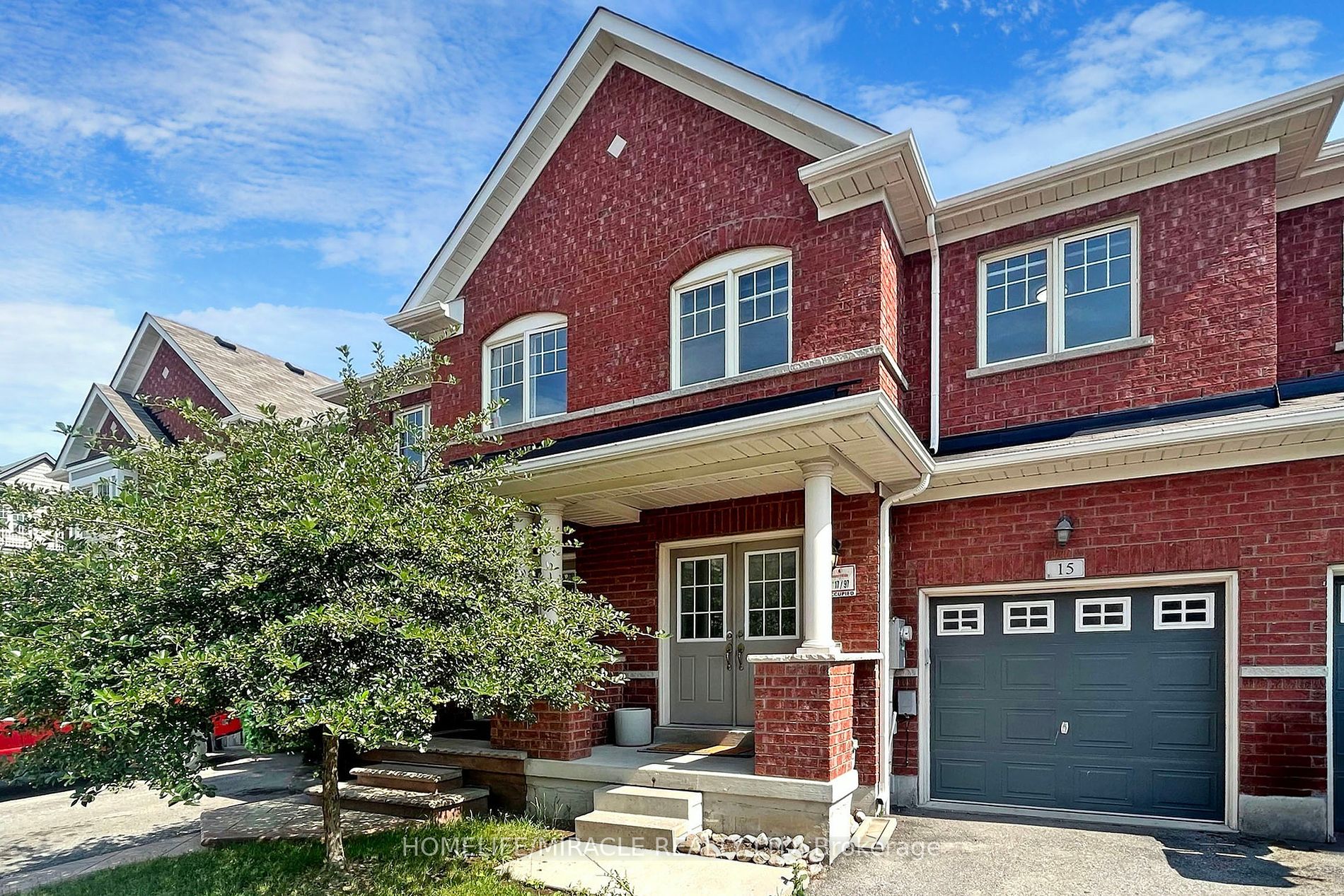 15 Masseyfield St N
