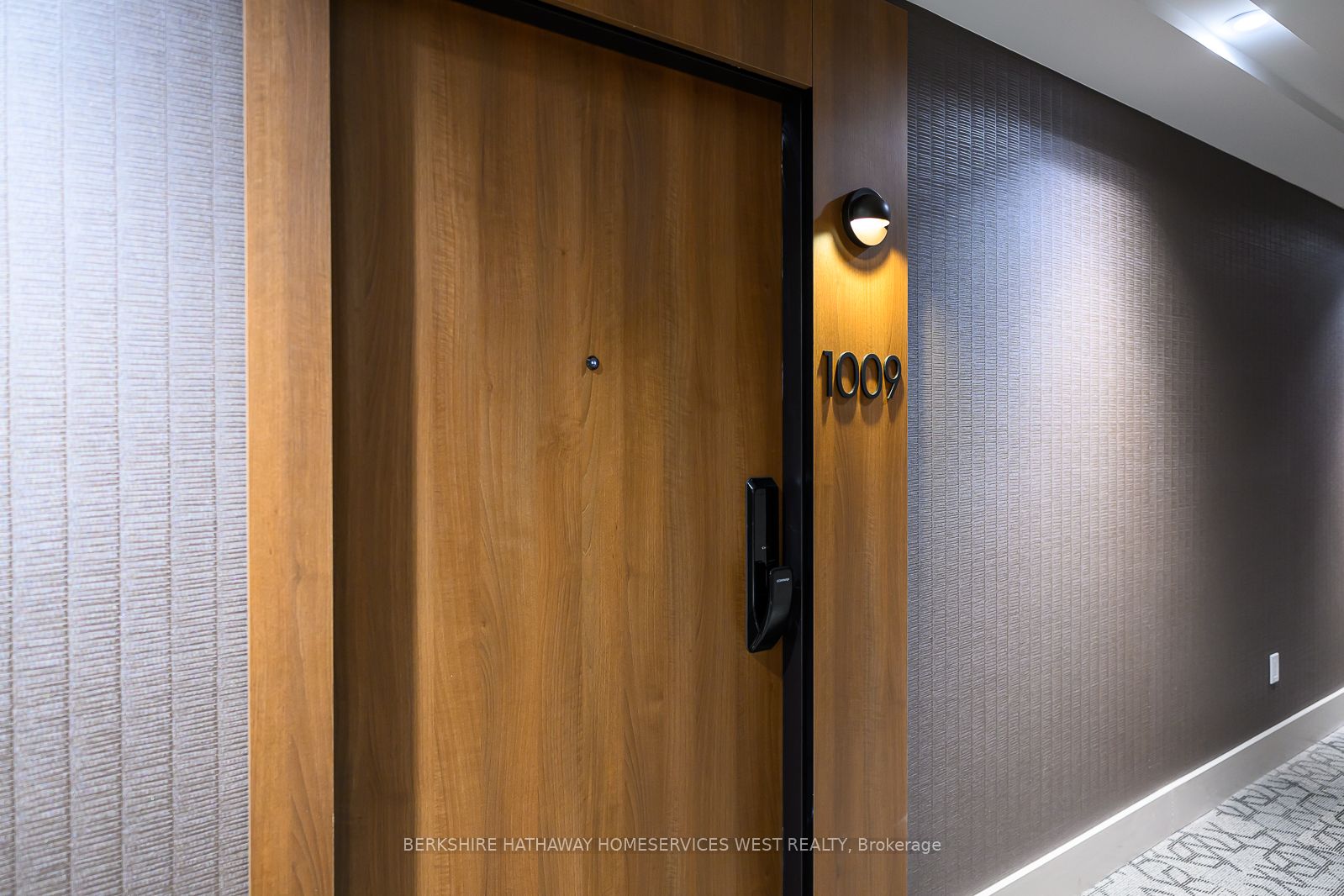 21 Park Street E #1009