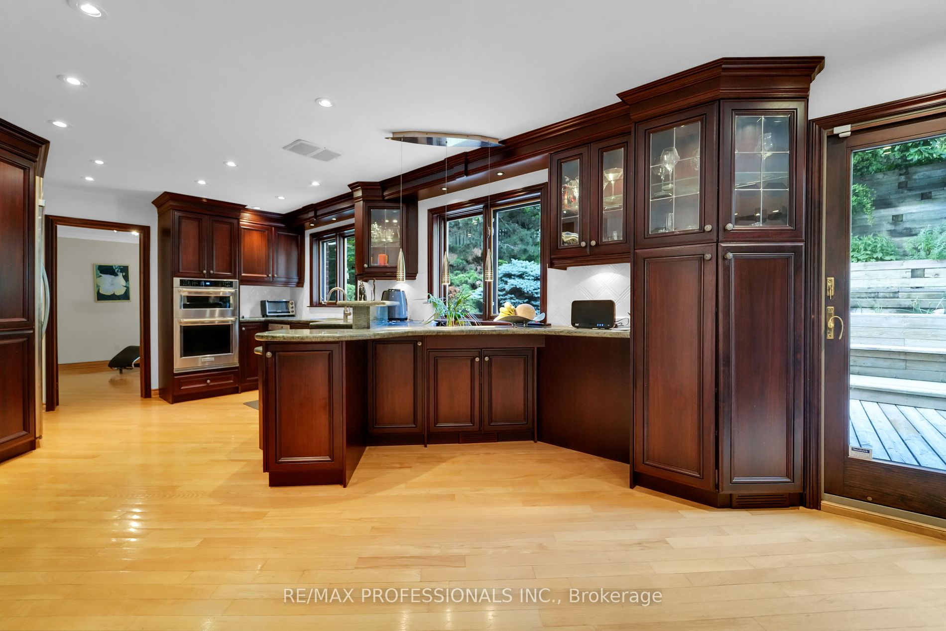 33 Bonnyview Dr