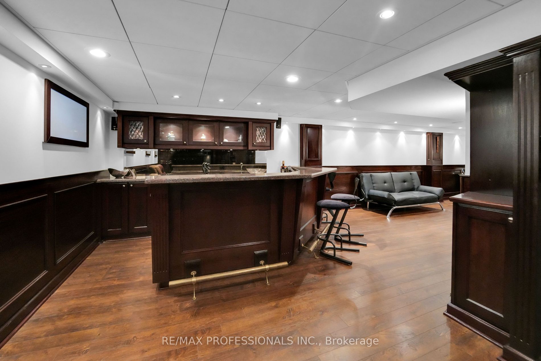 33 Bonnyview Dr