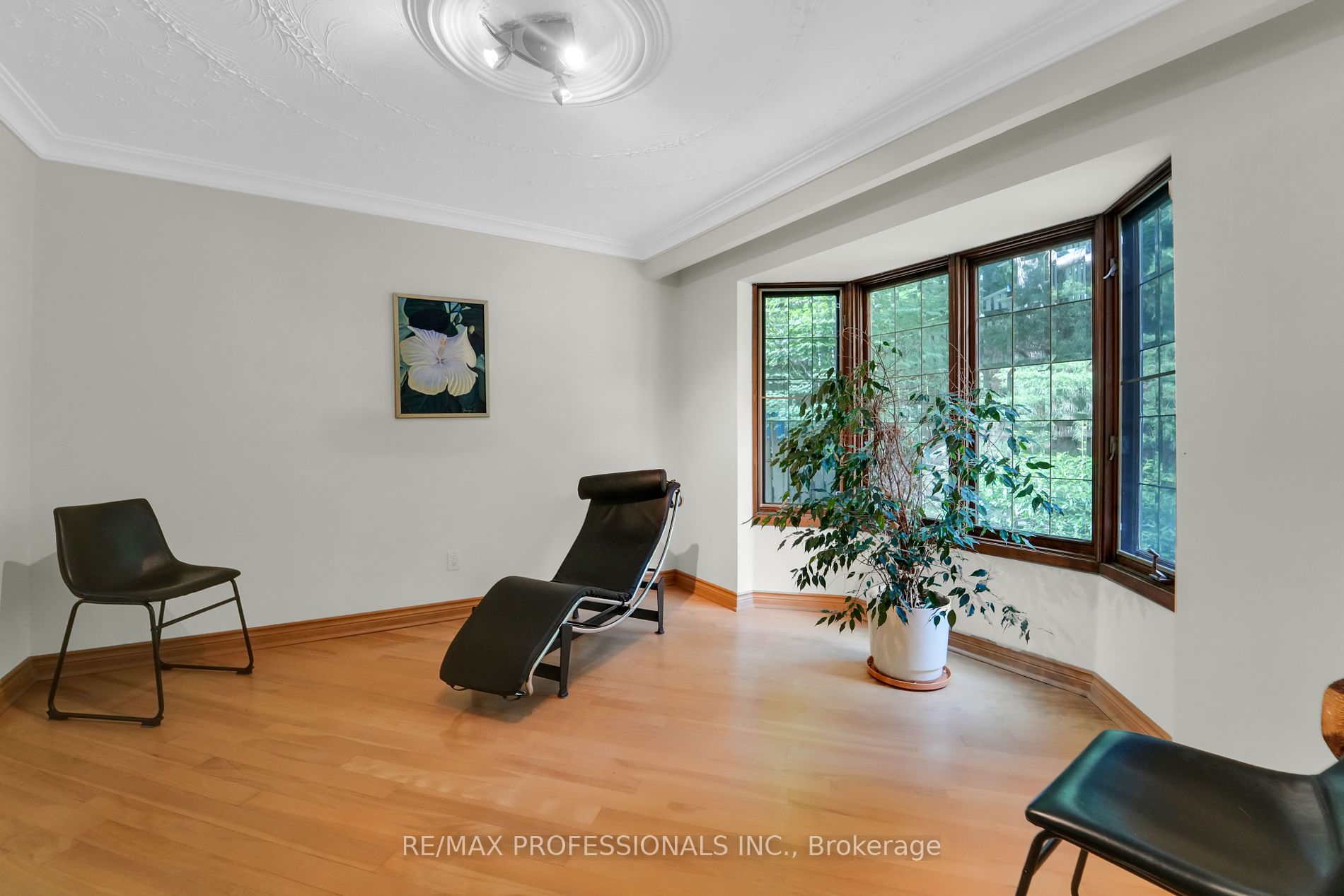 33 Bonnyview Dr