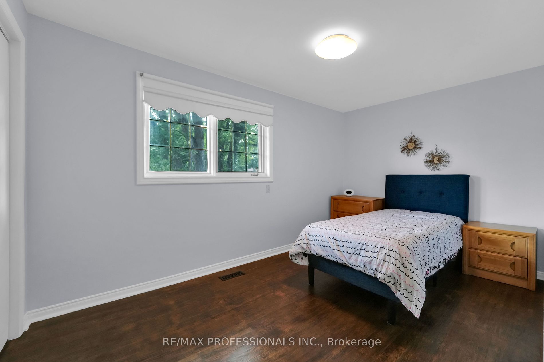 33 Bonnyview Dr