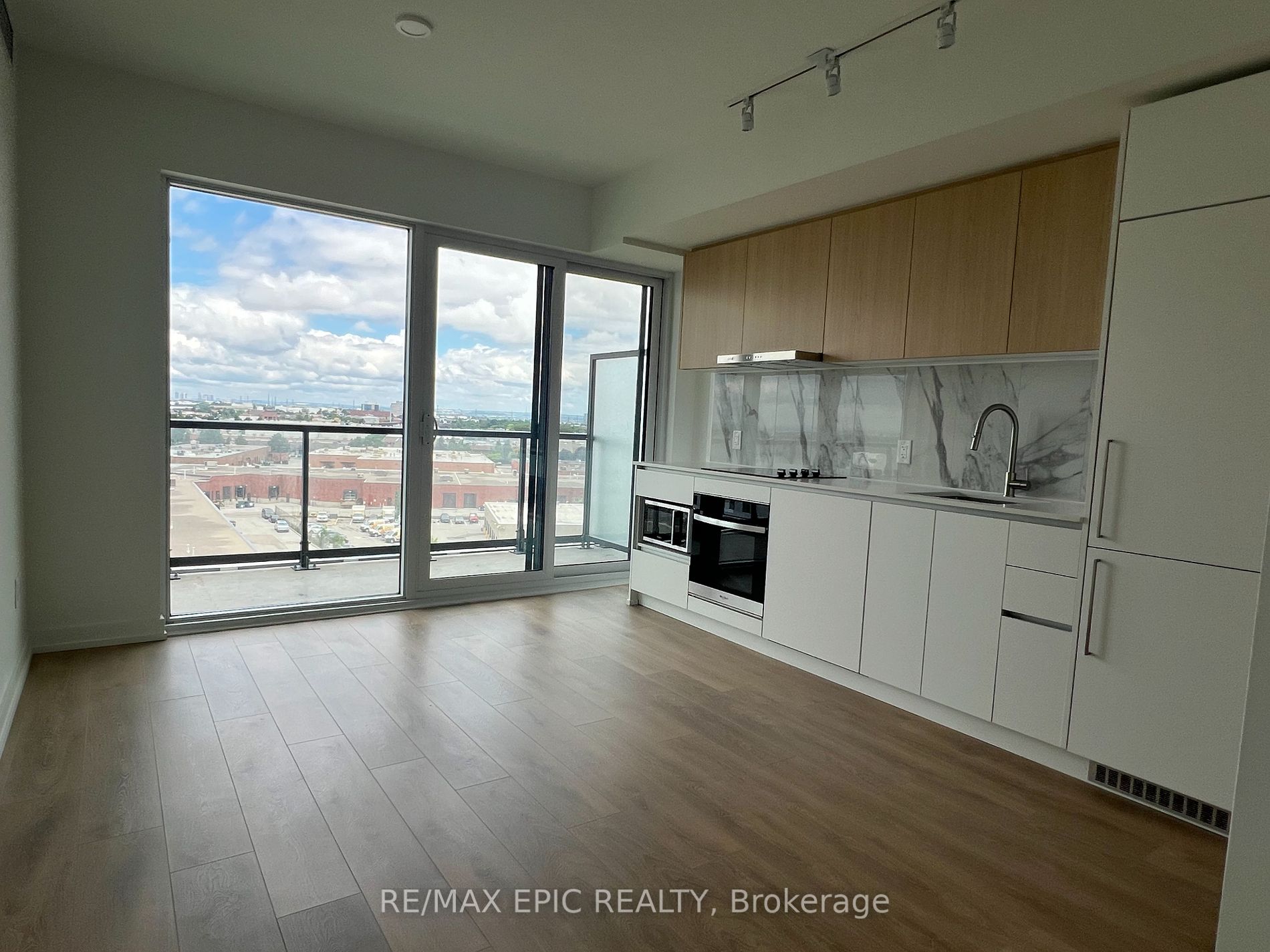 1100 Sheppard Street W #928