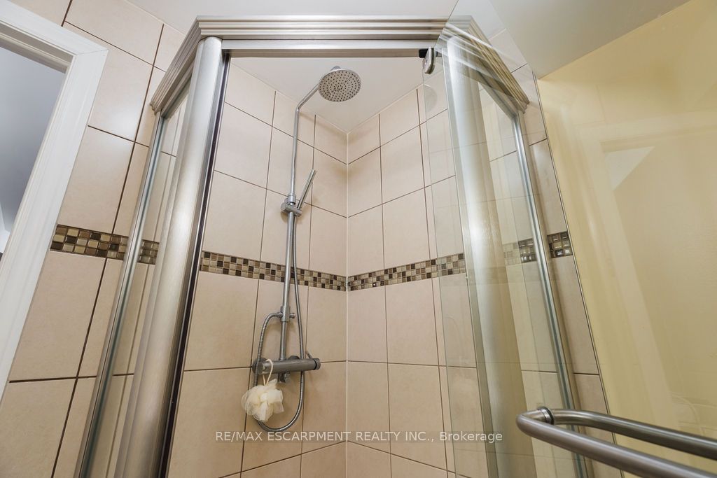5100 Fallingbrook Drive