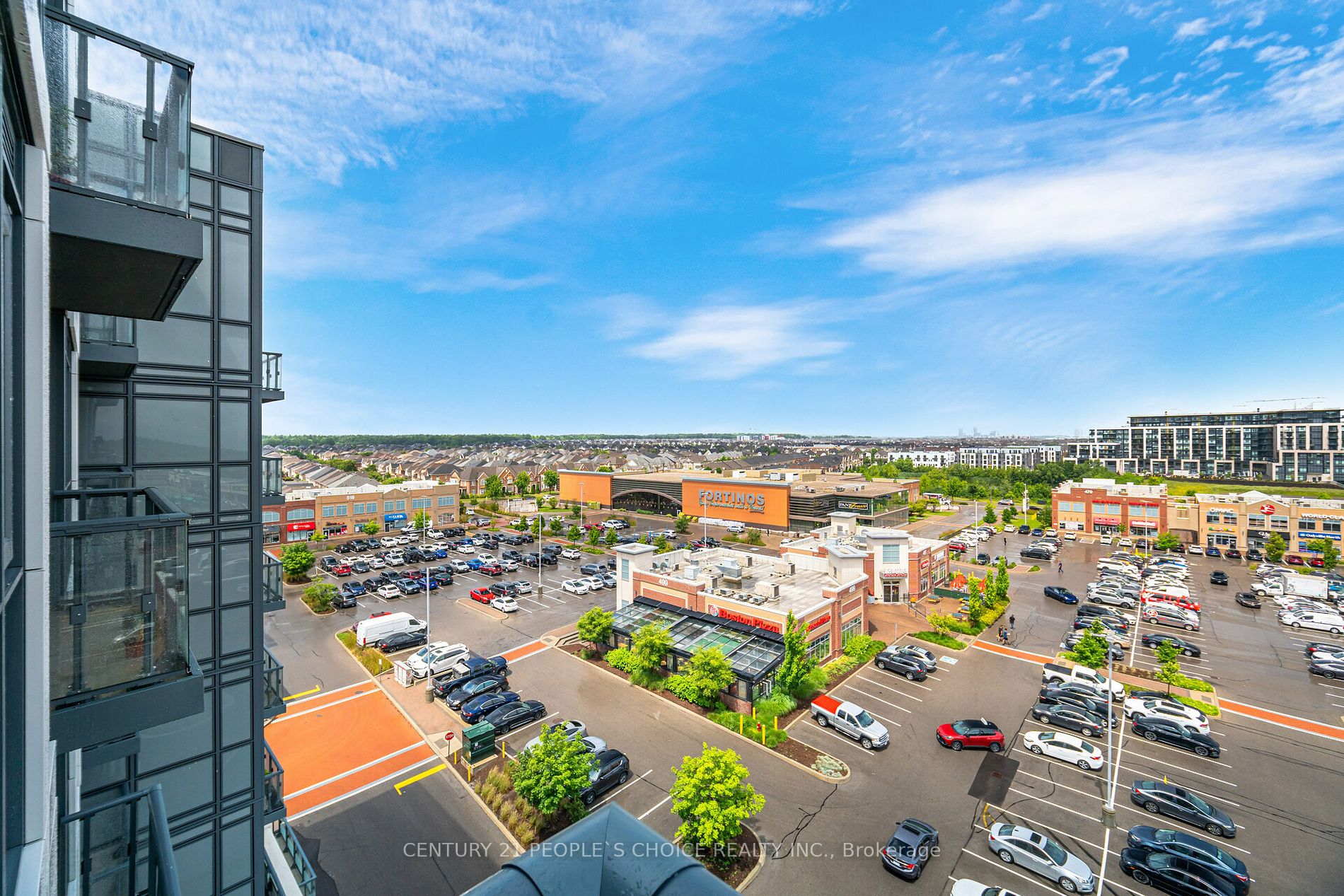 509 Dundas St W, #711