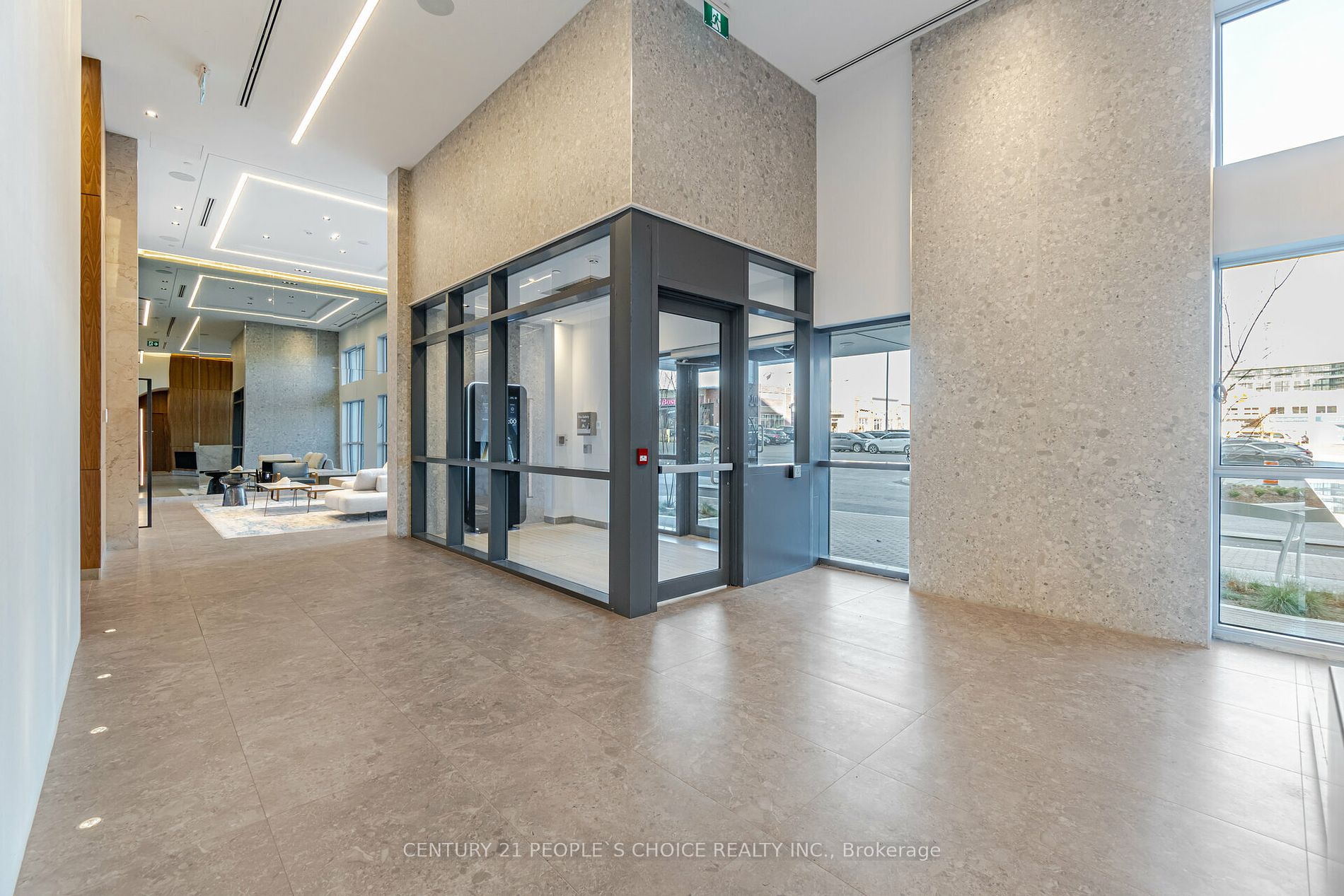 509 Dundas St W, #711
