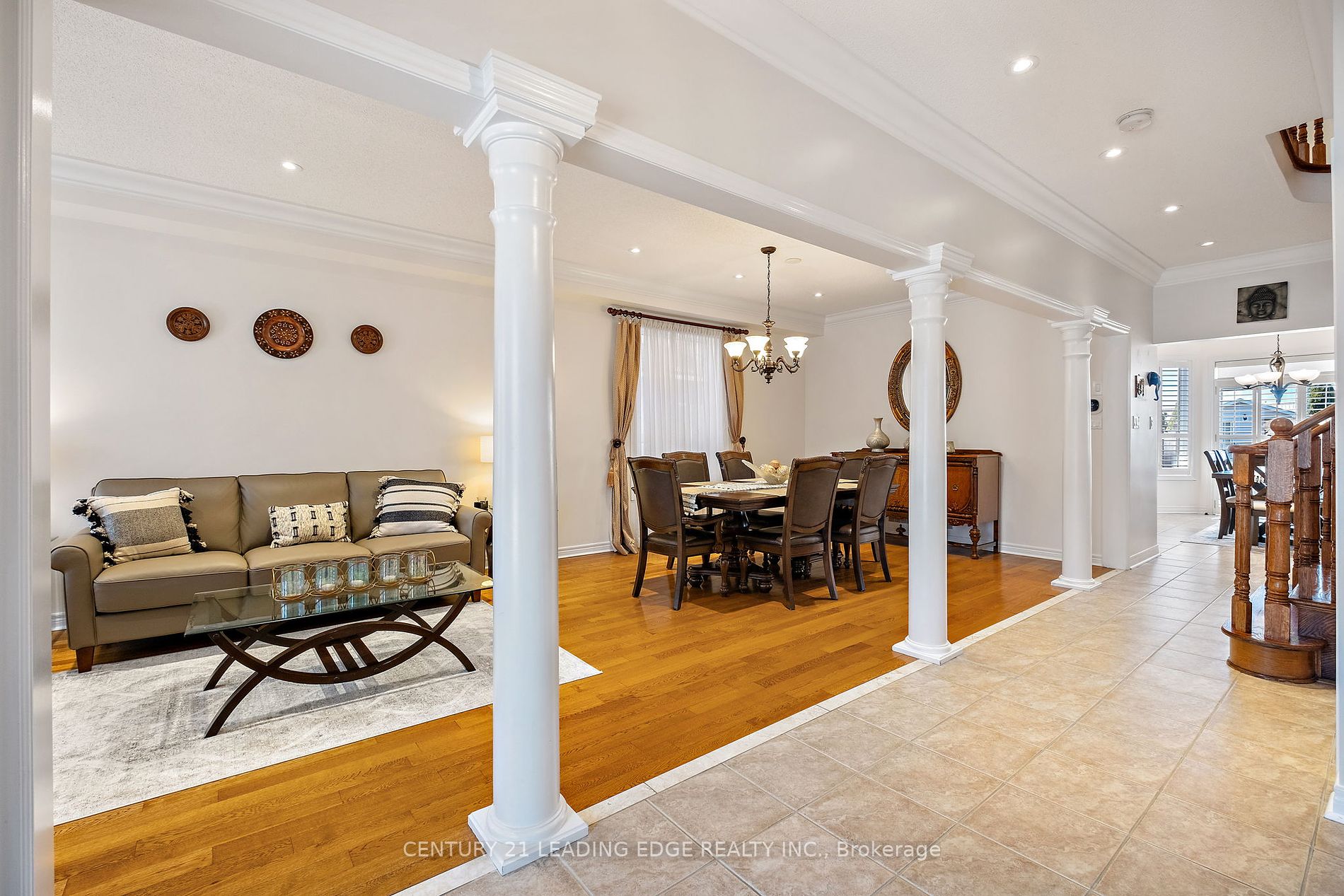 24 Lightheart Drive N