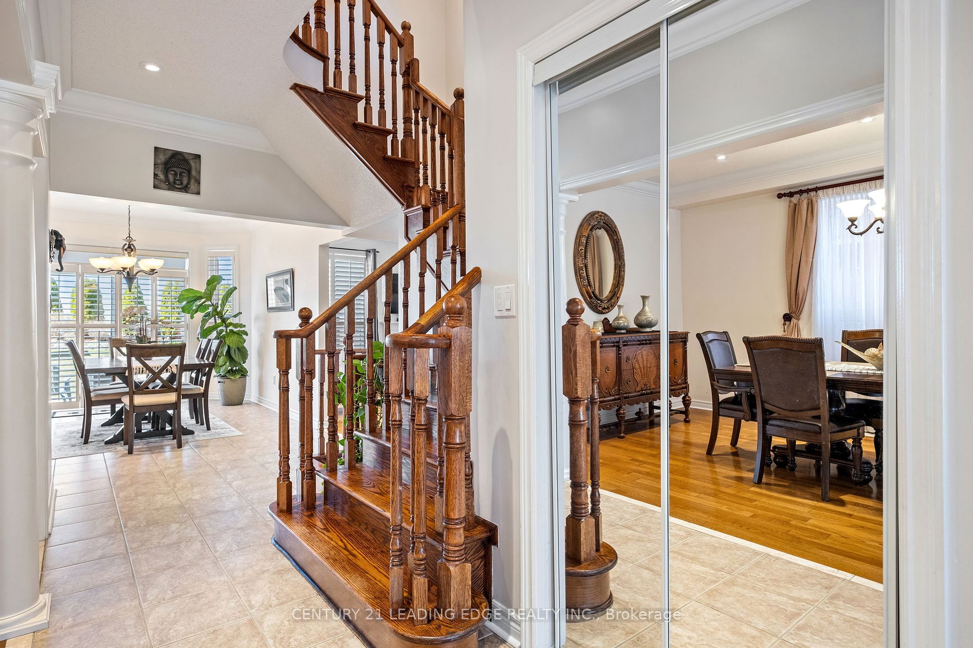 24 Lightheart Drive N
