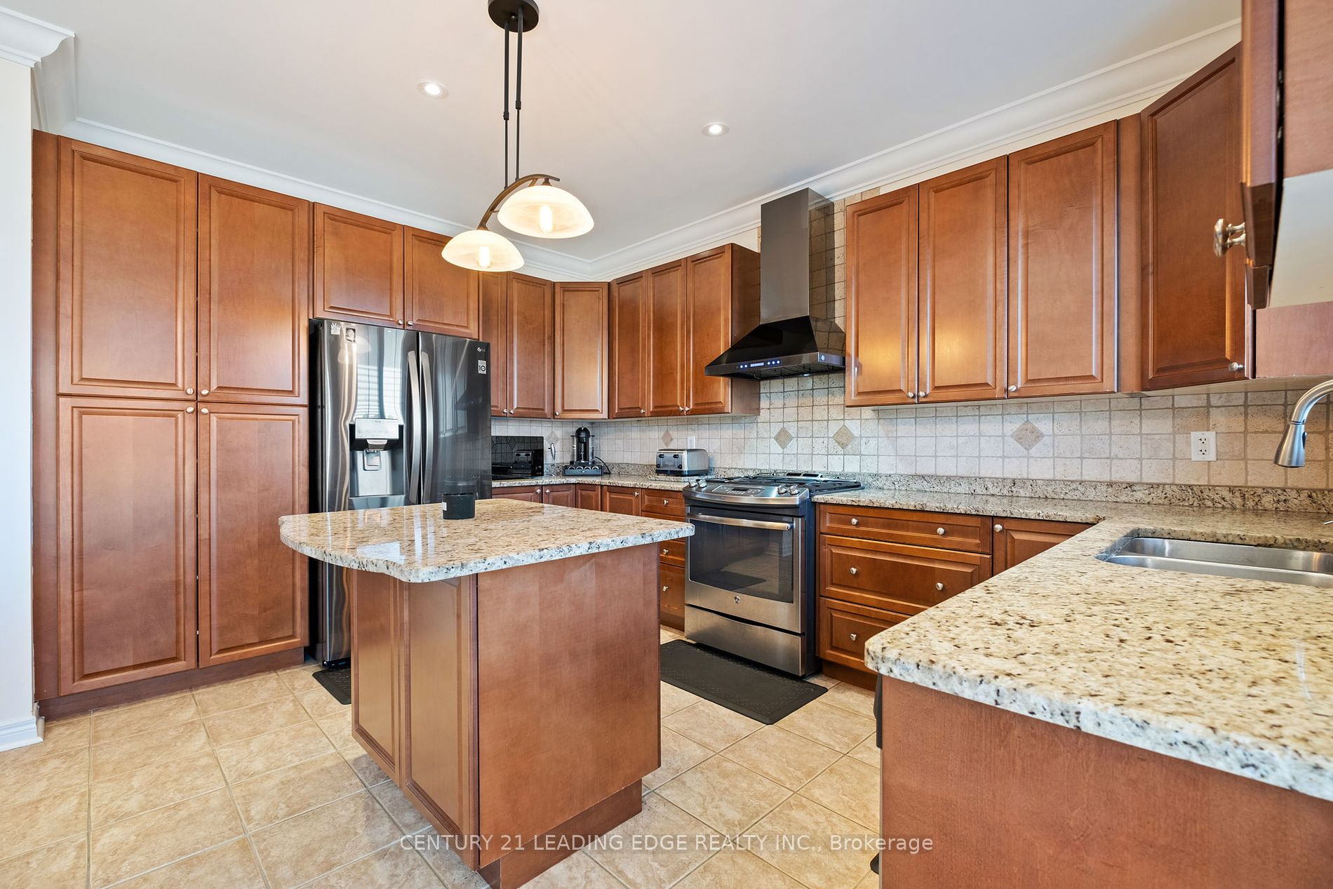 24 Lightheart Drive N