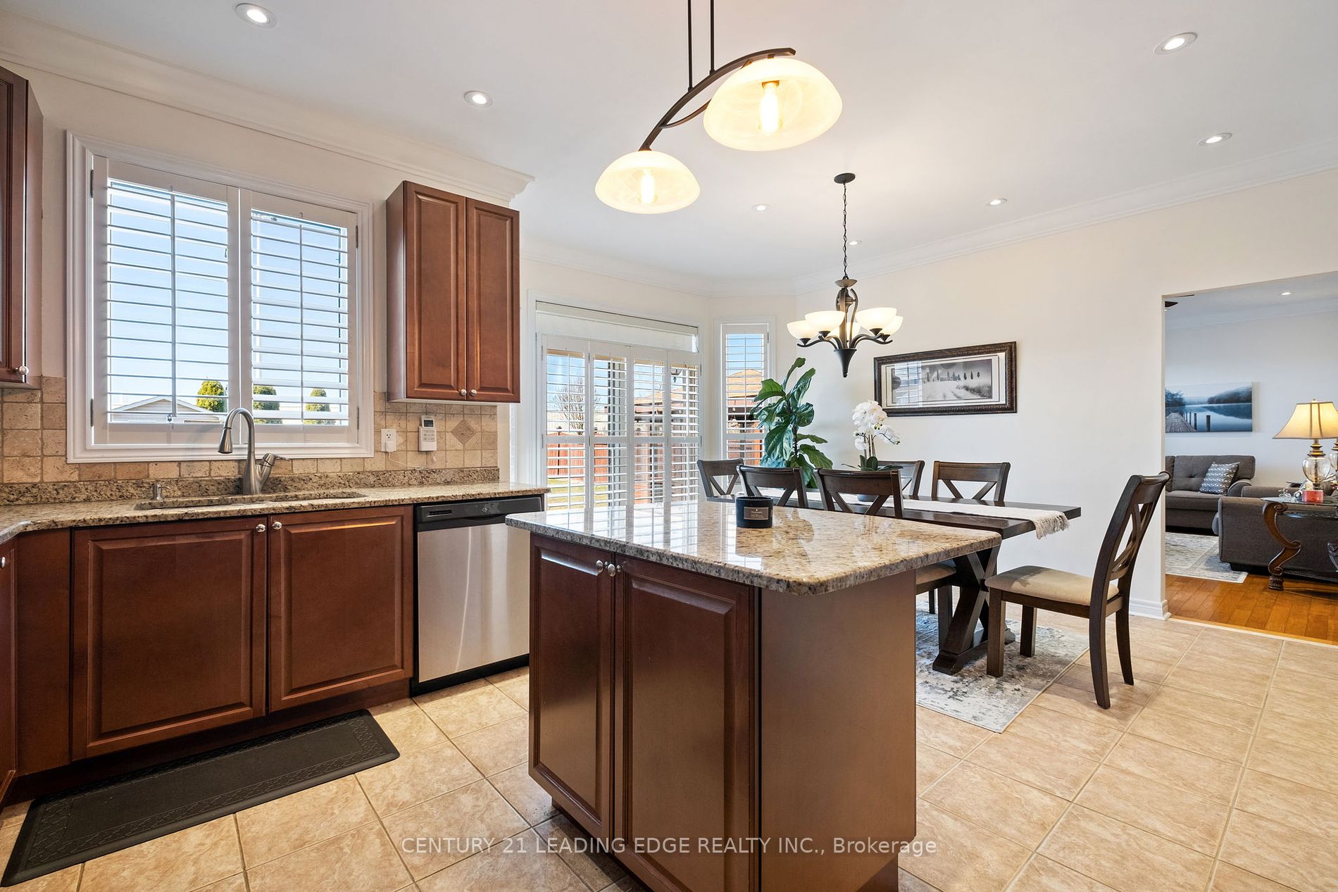 24 Lightheart Drive N