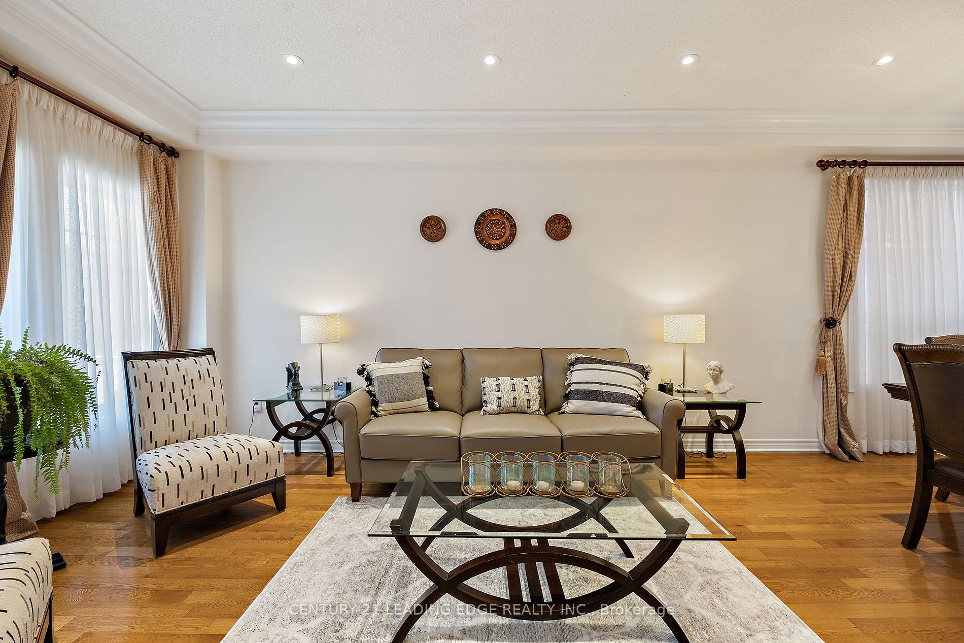 24 Lightheart Drive N