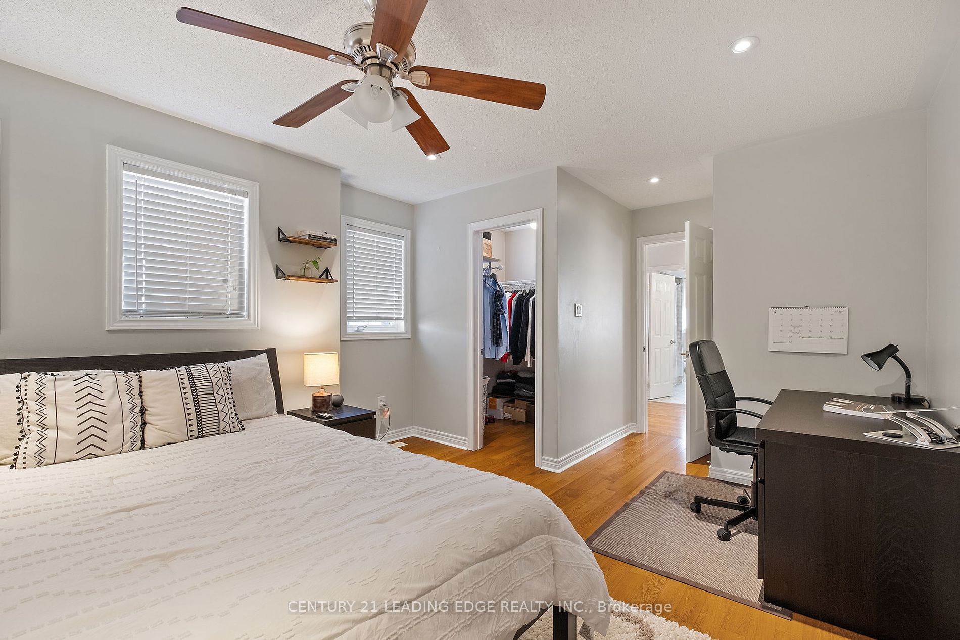 24 Lightheart Drive N