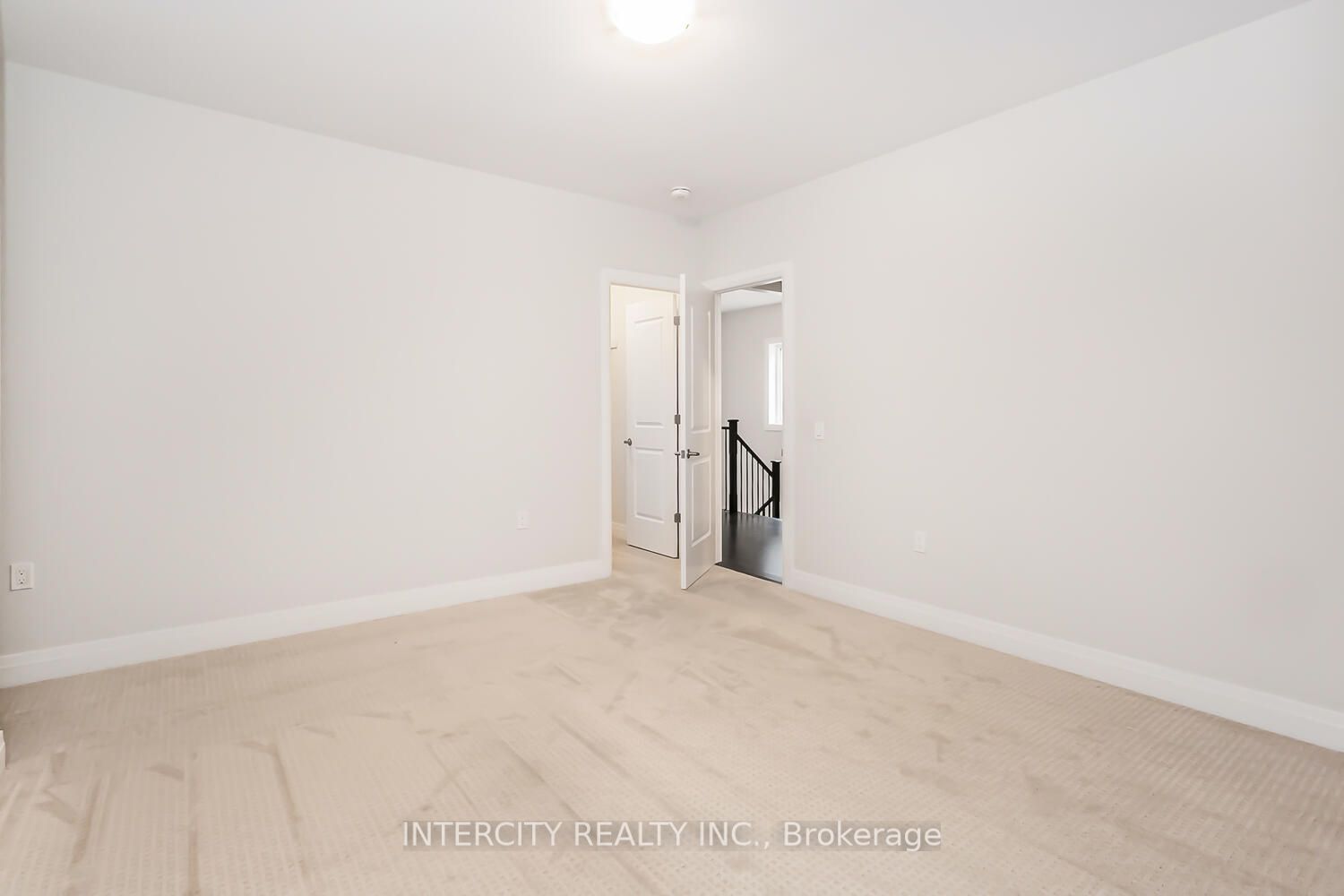52 Stowmarket St