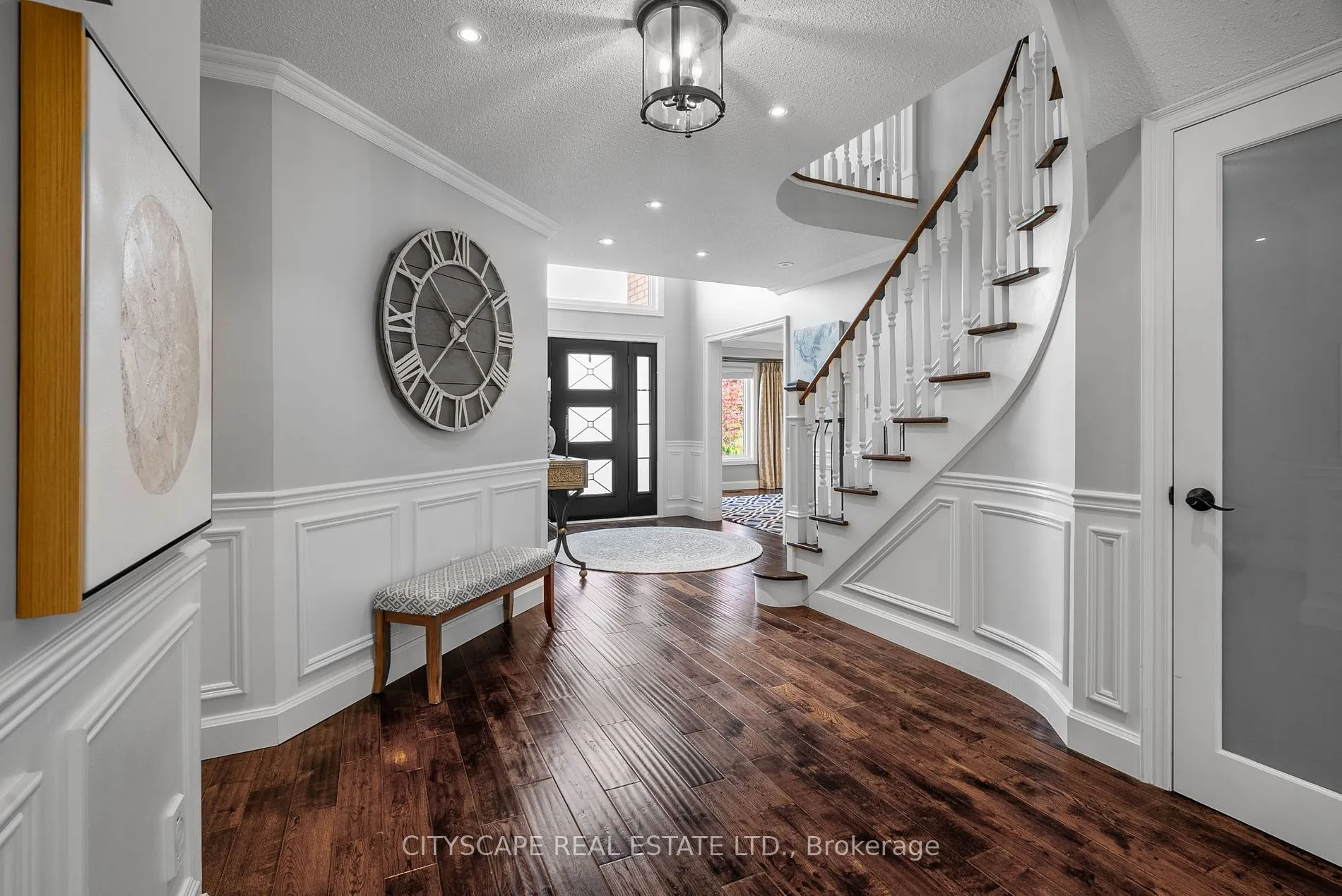 46 Gollop Cres