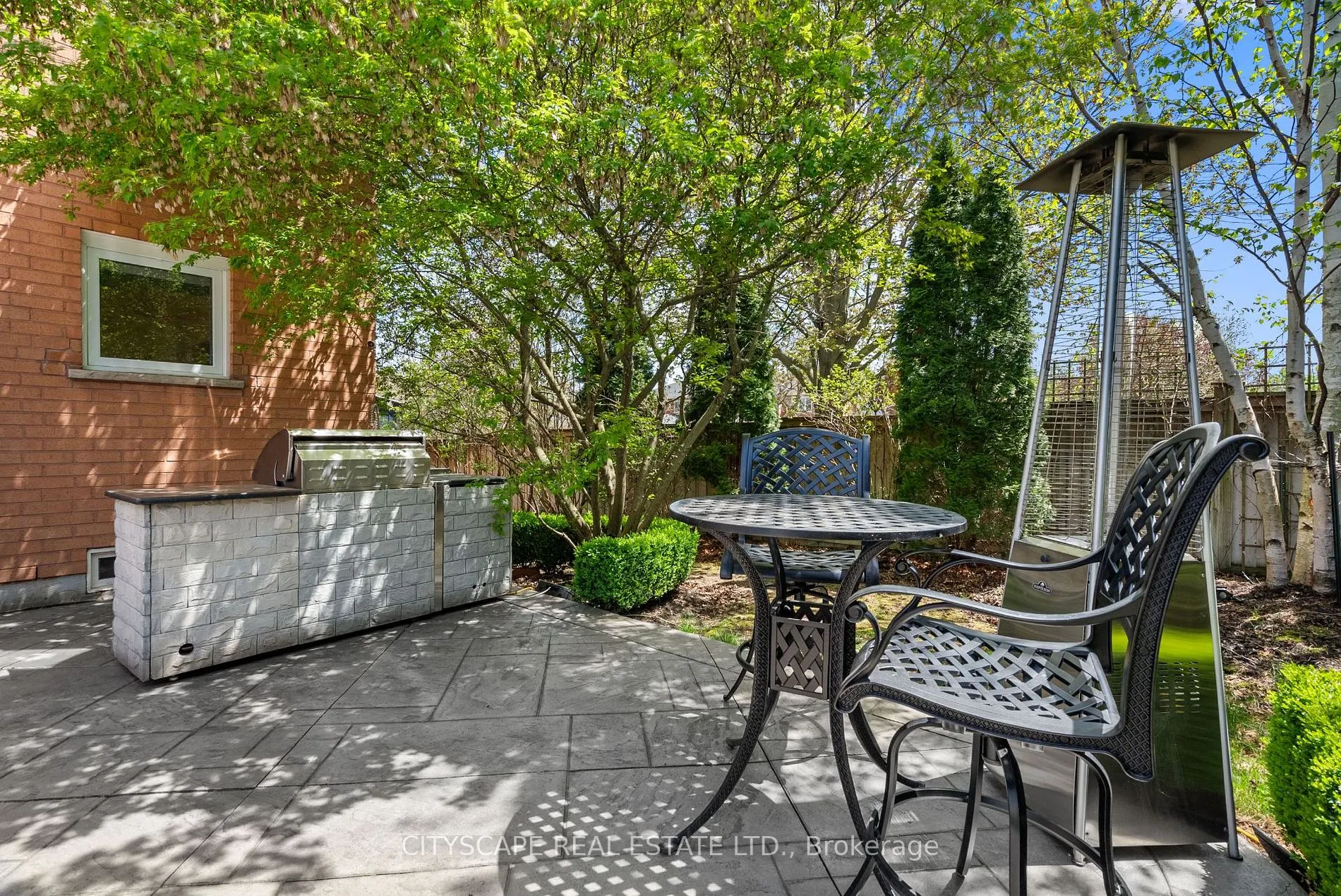 46 Gollop Cres