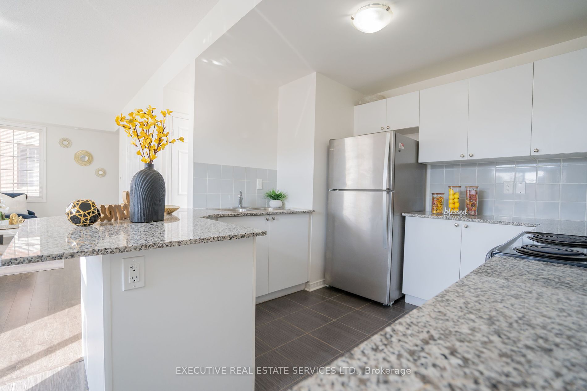 180 Howden Blvd, #10