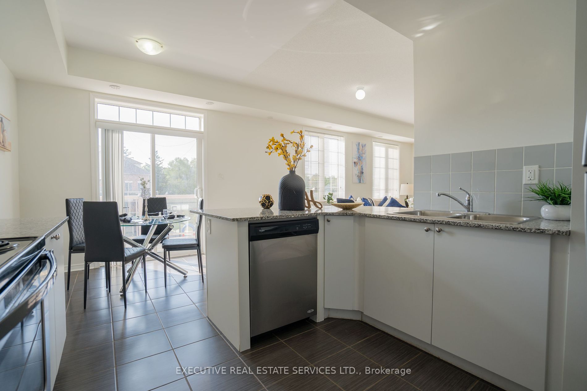 180 Howden Blvd, #10