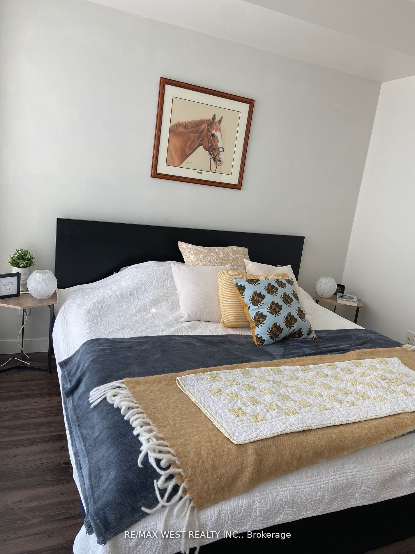 2093 Fairview Street, #610
