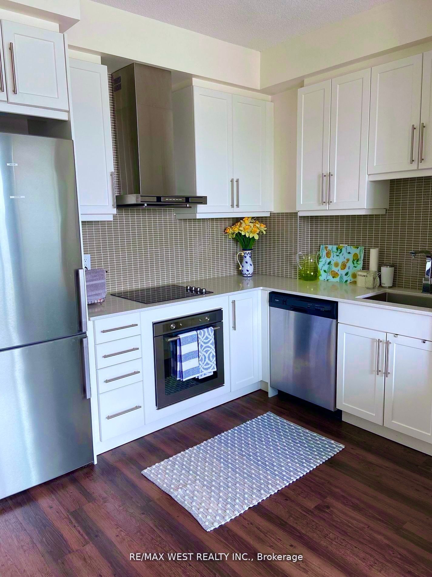 2093 Fairview Street, #610