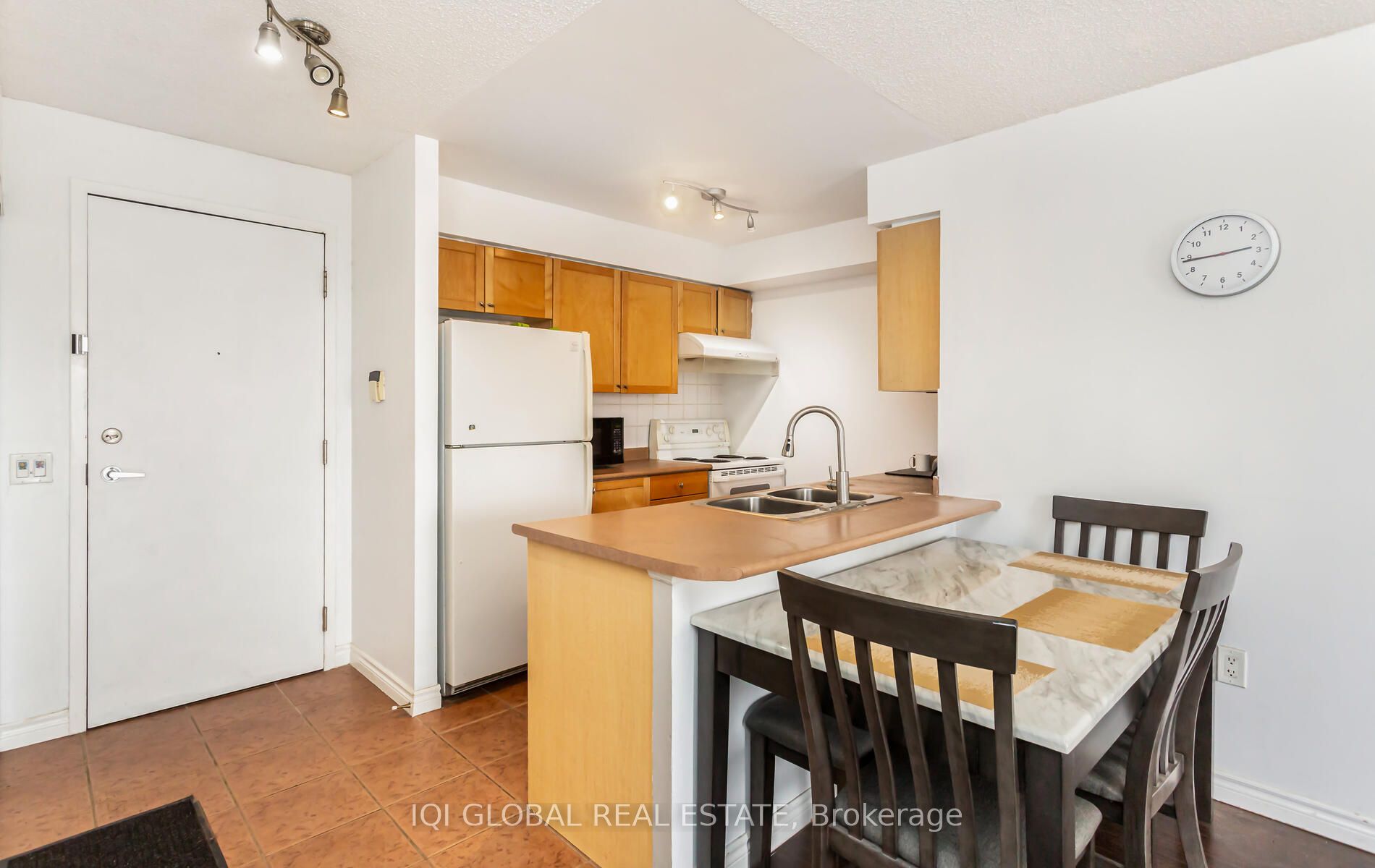 55 Strathaven Drive N, #301