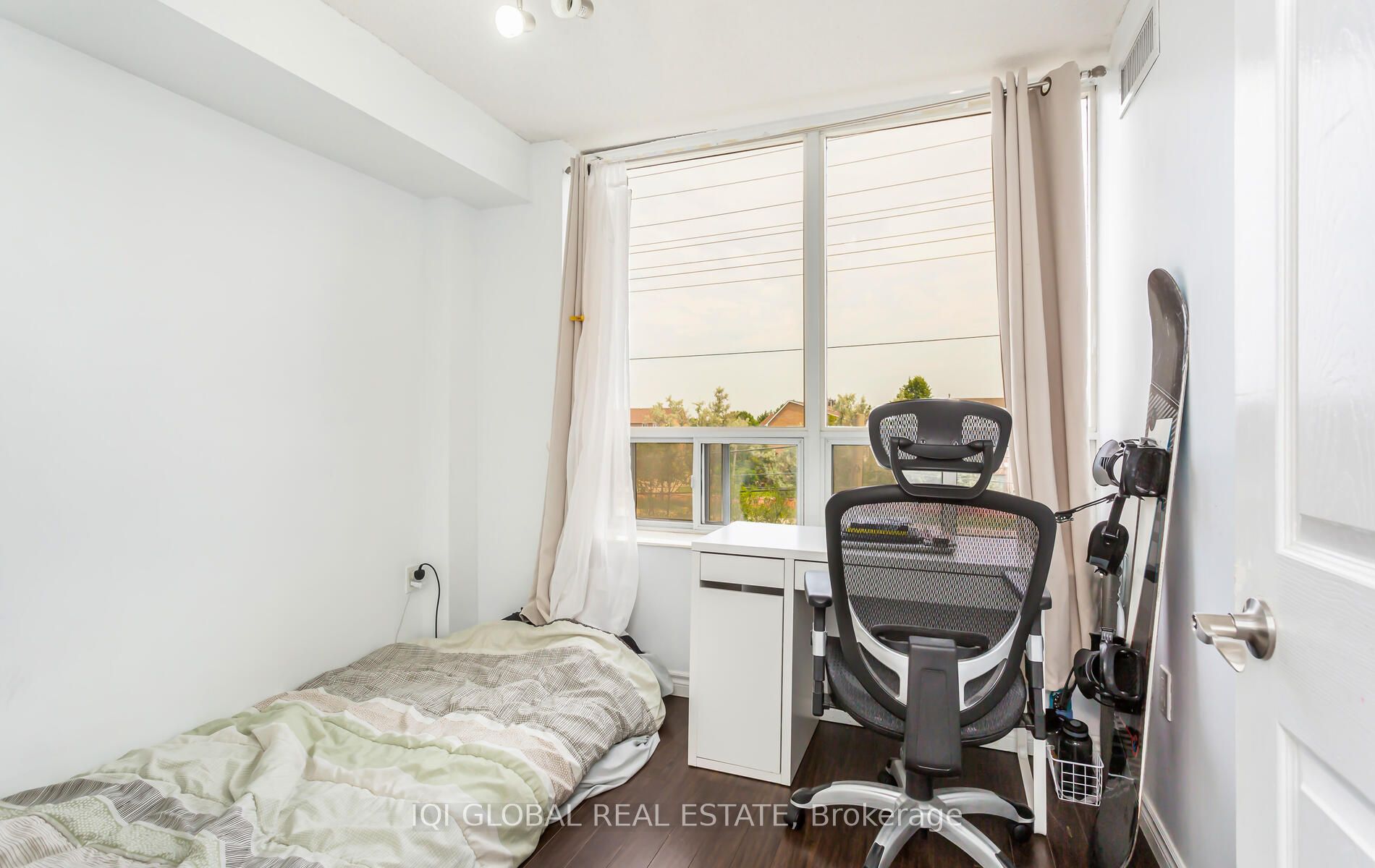 55 Strathaven Drive N, #301