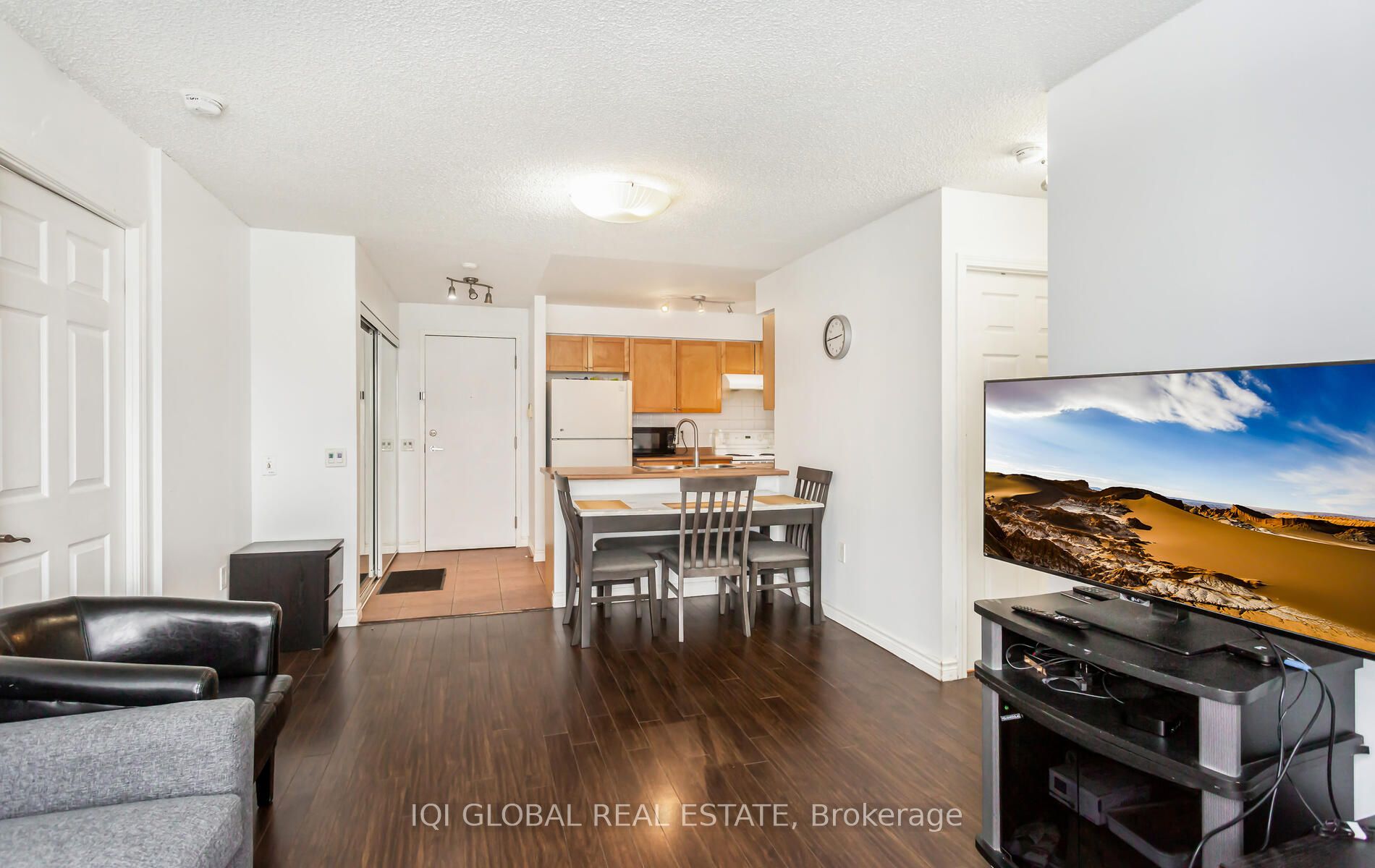 55 Strathaven Drive N, #301