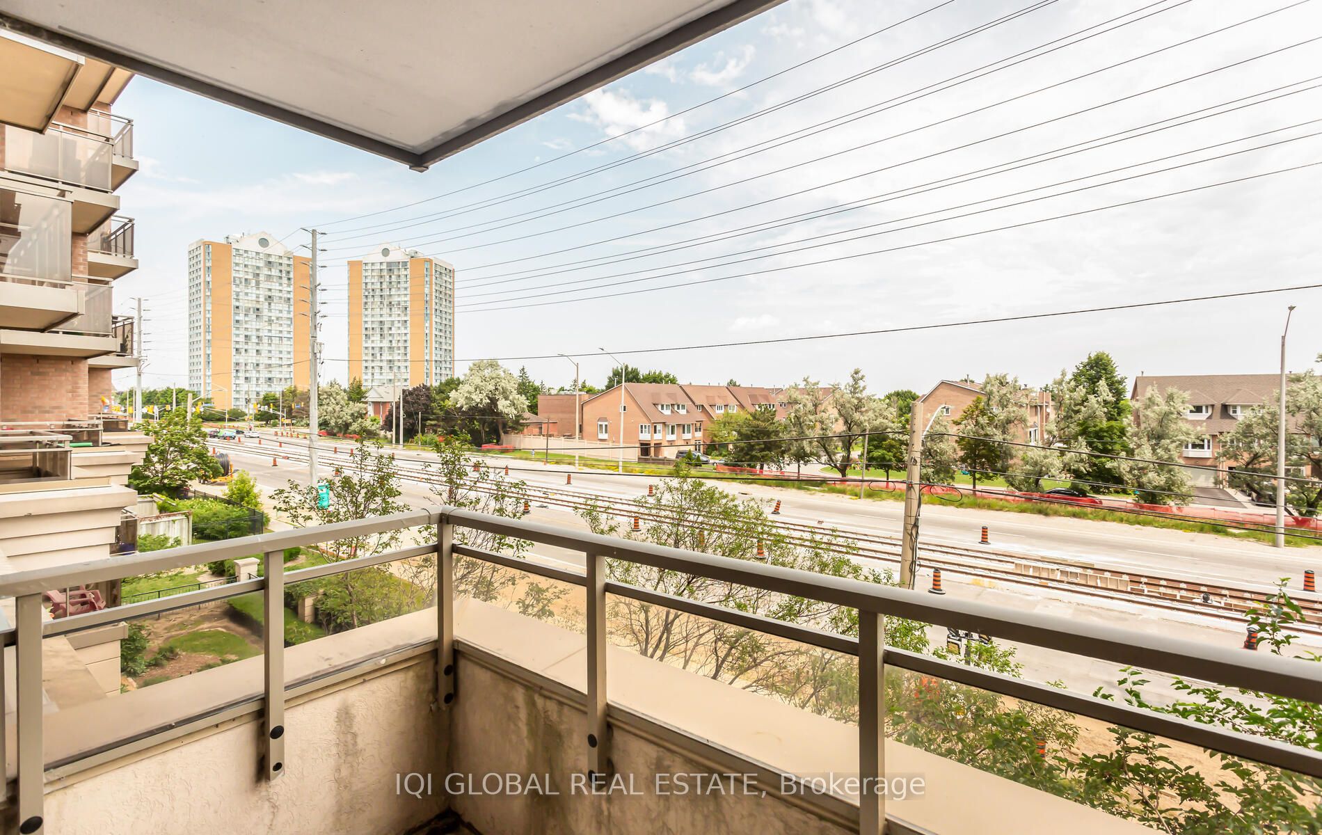55 Strathaven Drive N, #301