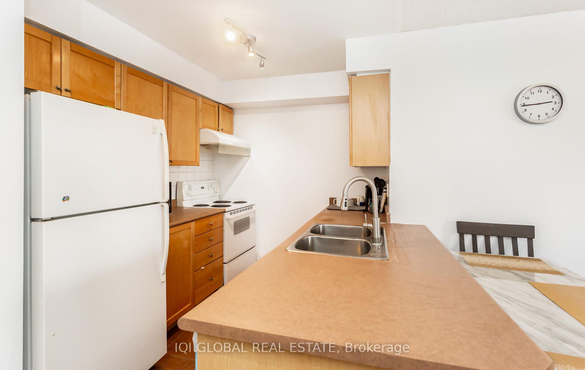 55 Strathaven Drive N, #301