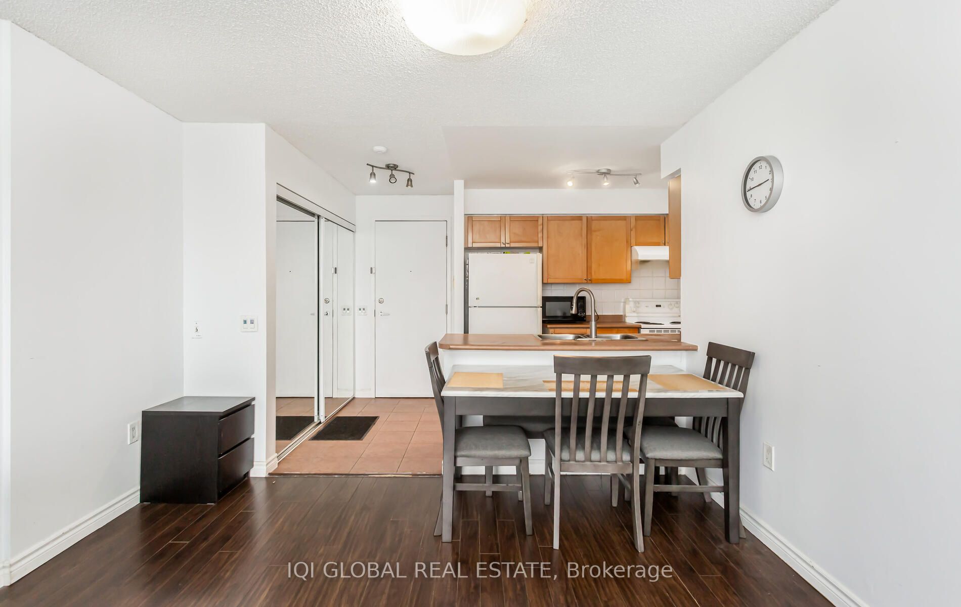 55 Strathaven Drive N, #301