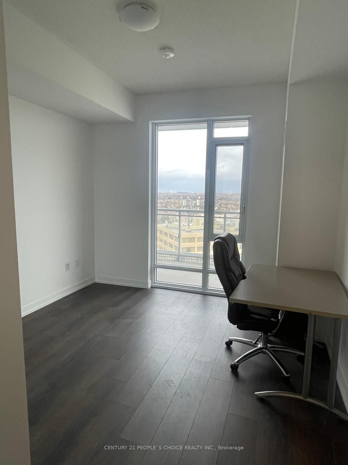 2520 Eglinton Avenue W #810