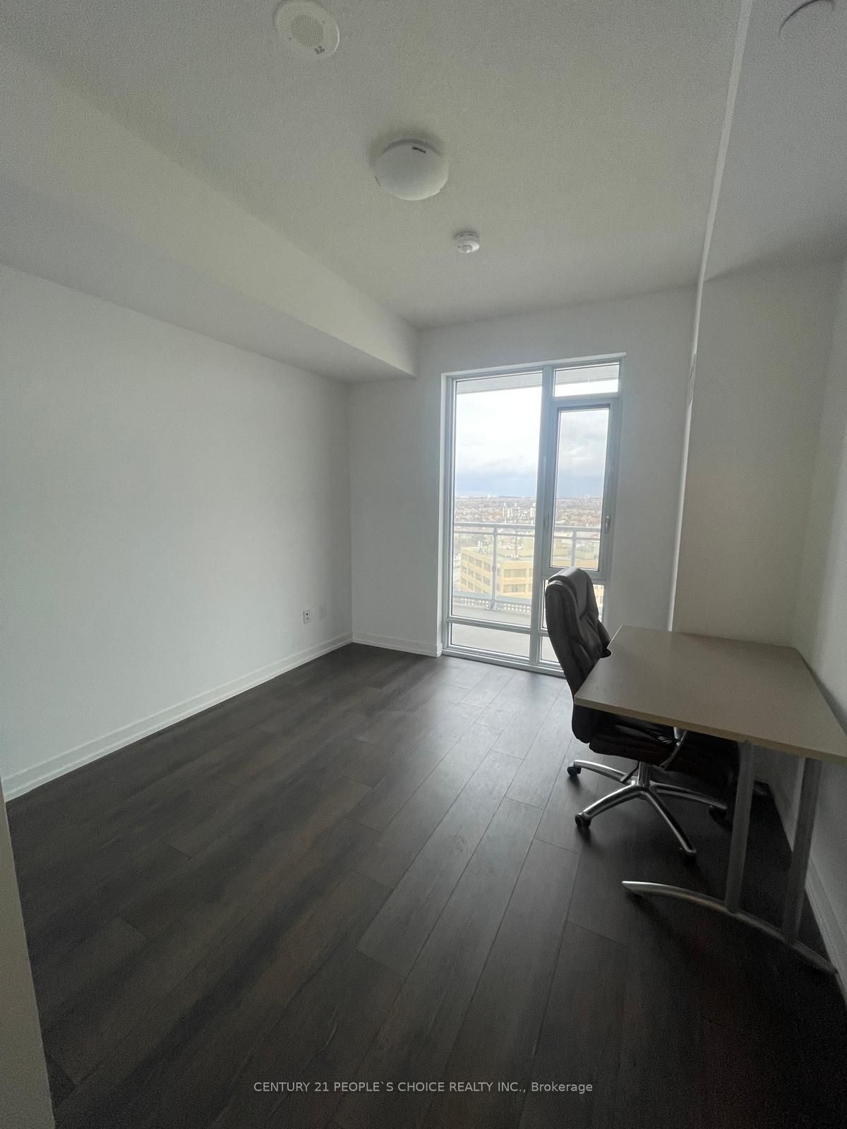 2520 Eglinton Avenue W #810