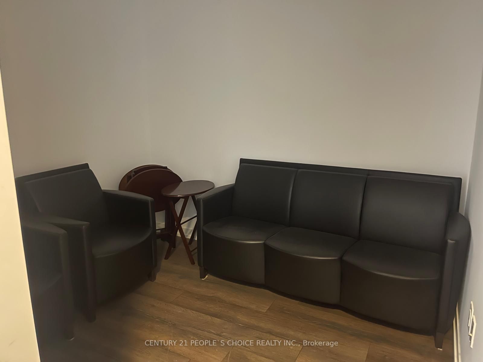 2520 Eglinton Avenue W #810