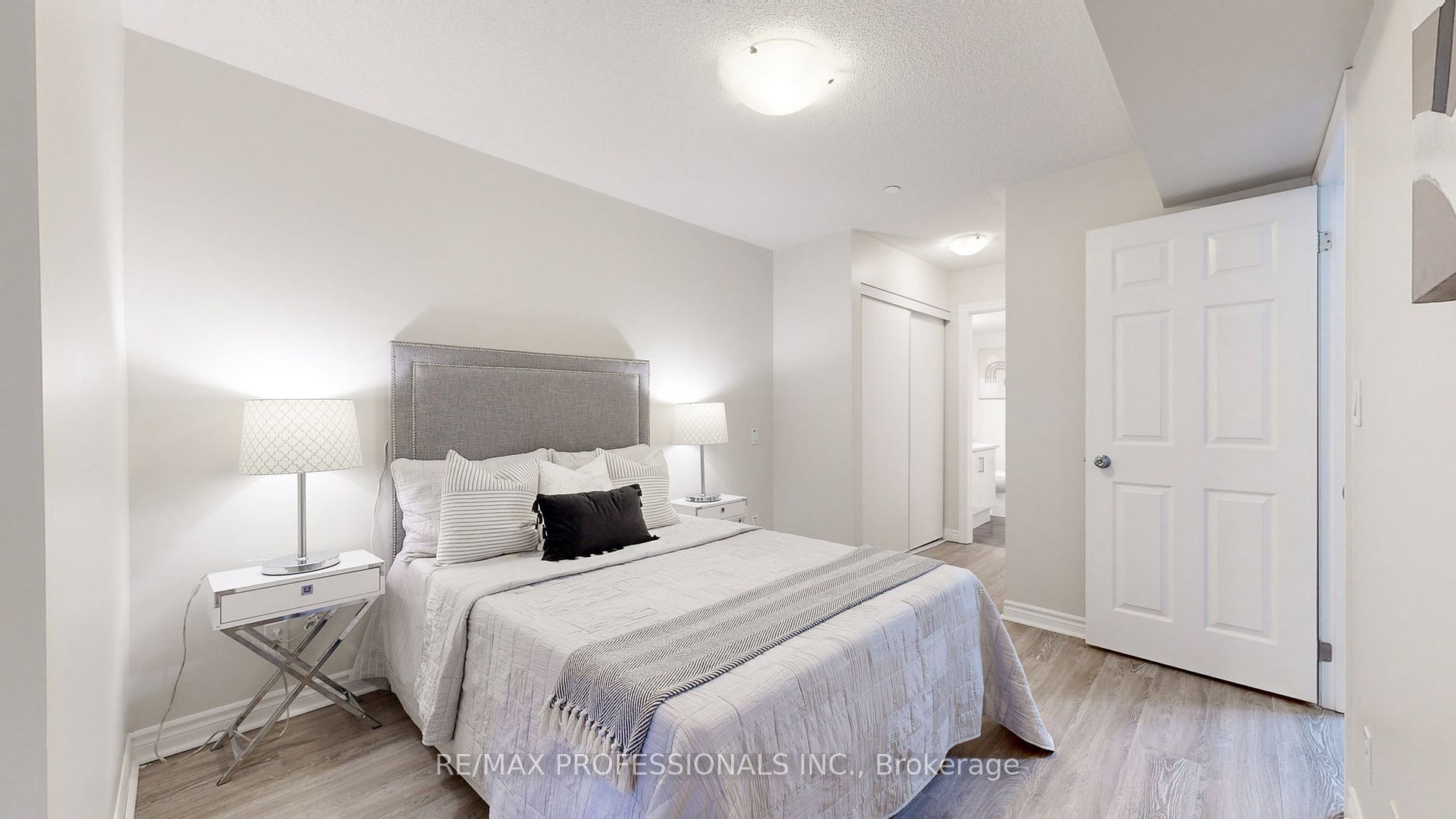 20 Carnation Avenue, #48