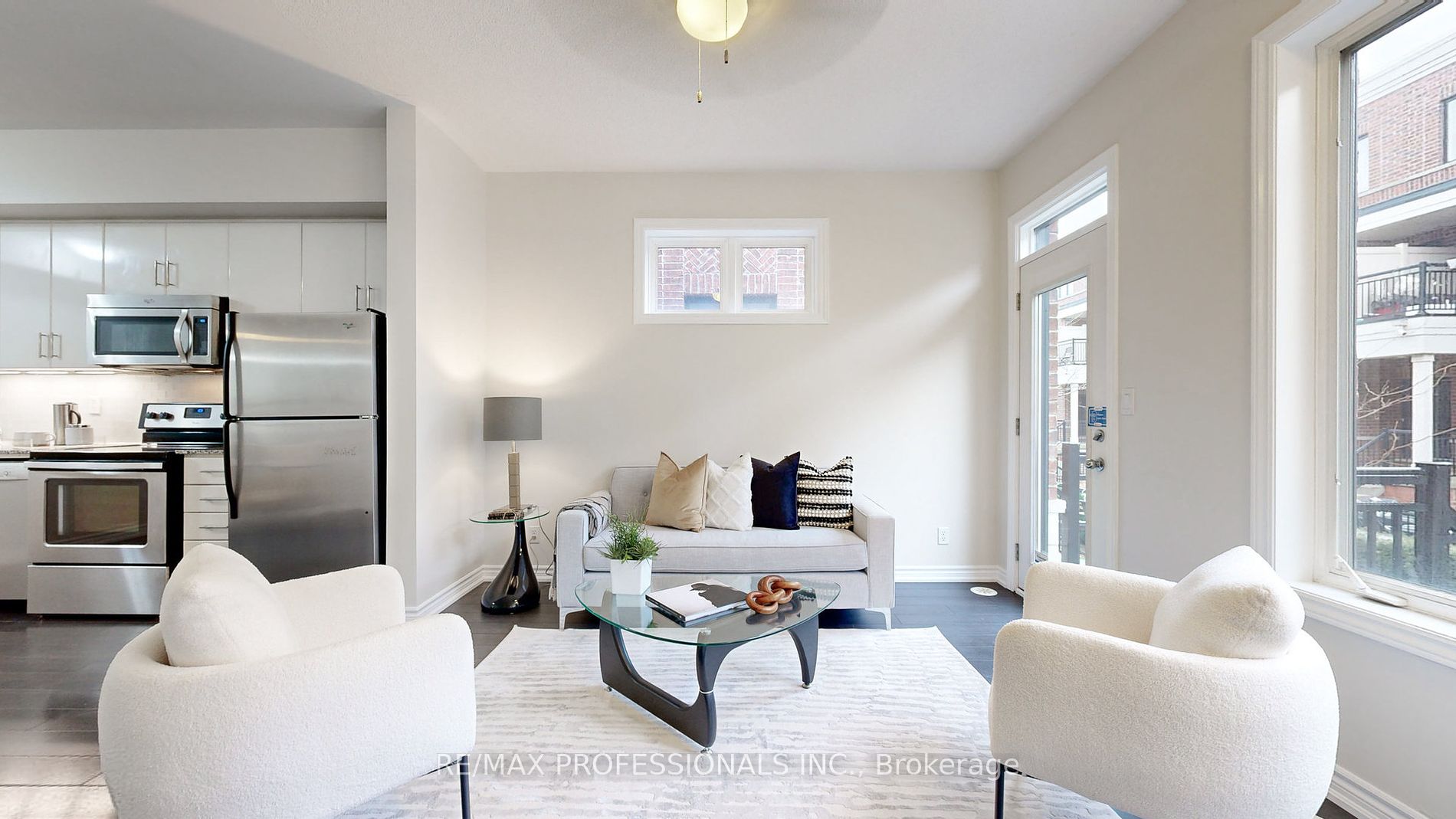 20 Carnation Avenue, #48