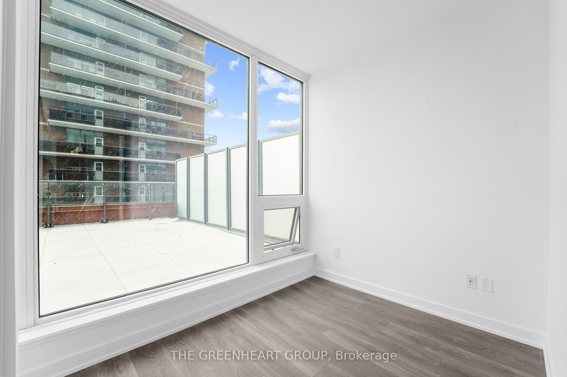 28 Ann Street, #908