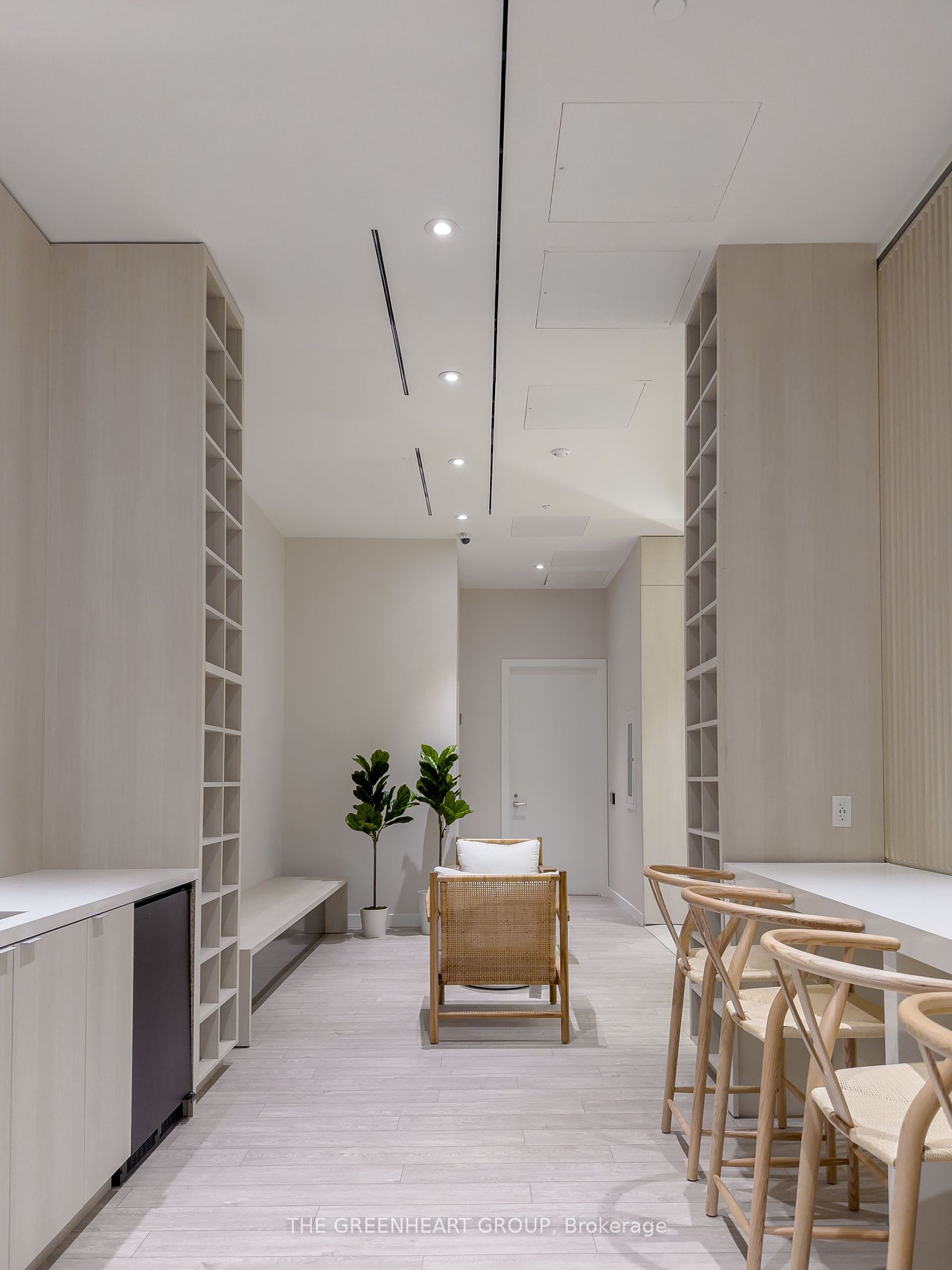 28 Ann Street, #908