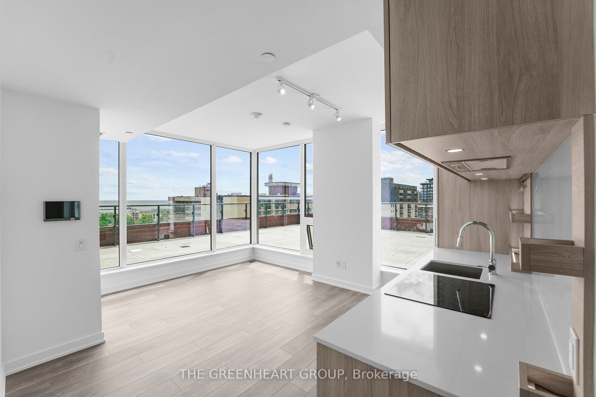 28 Ann Street, #908