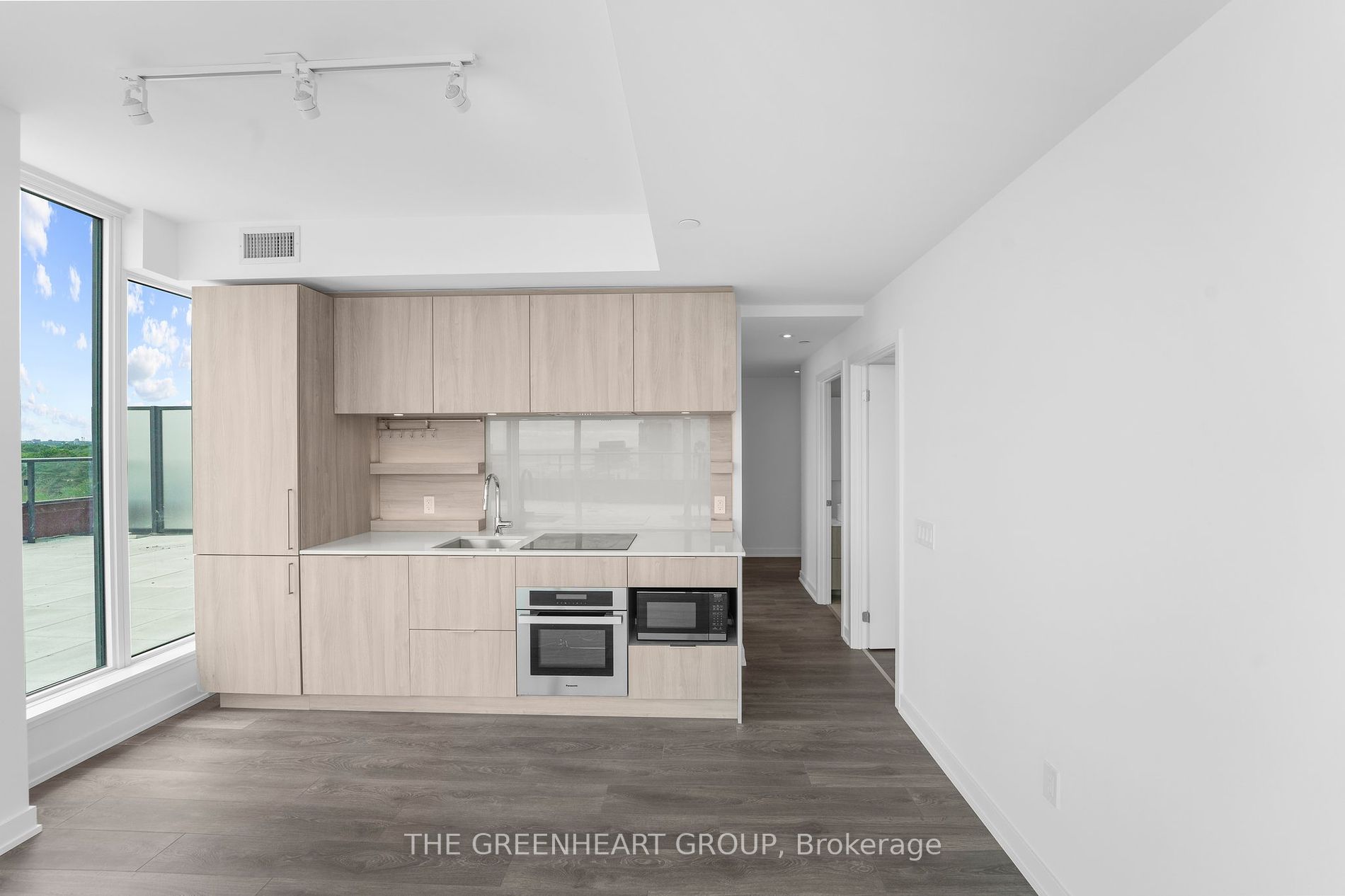 28 Ann Street, #908