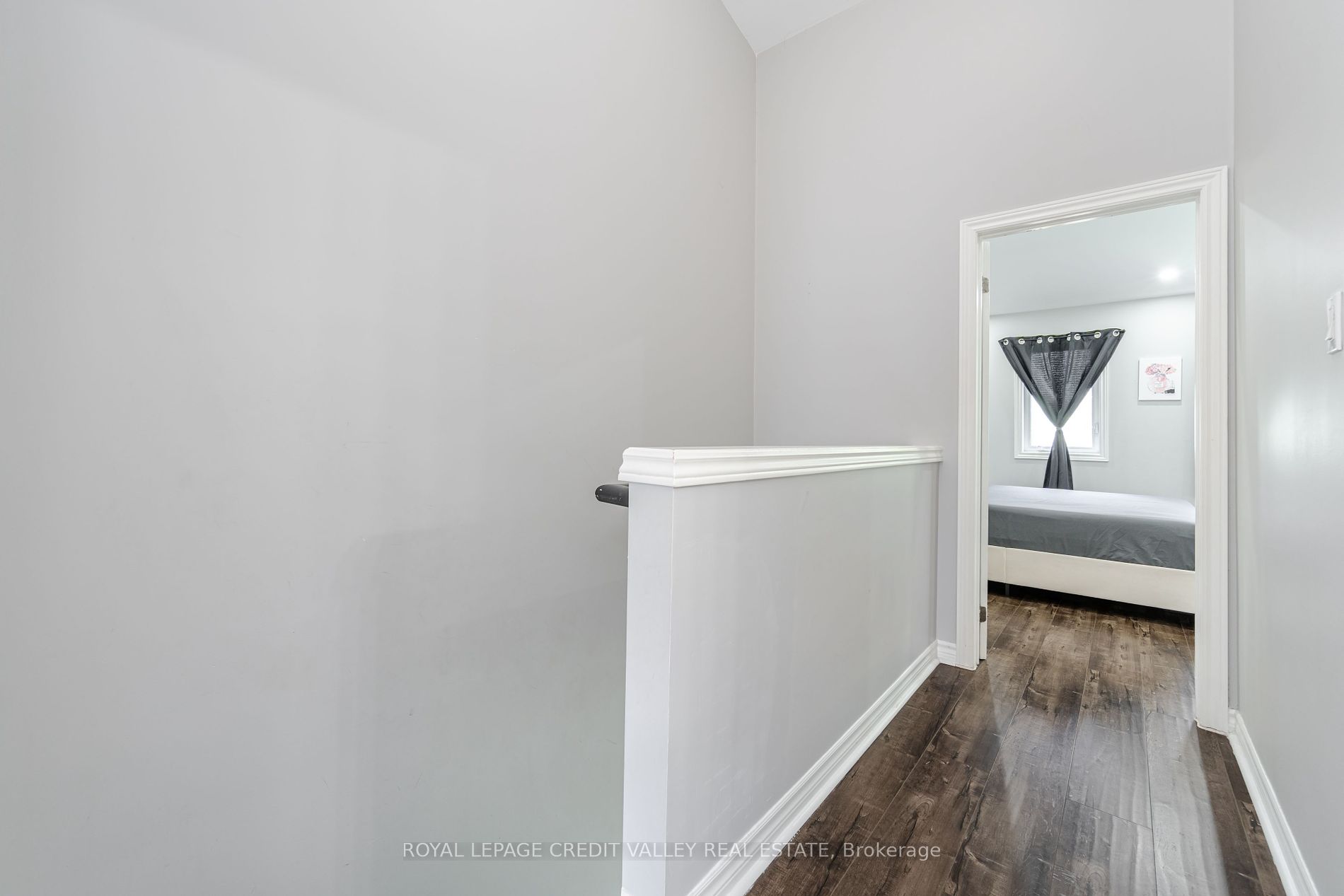 16 Piggott Mews