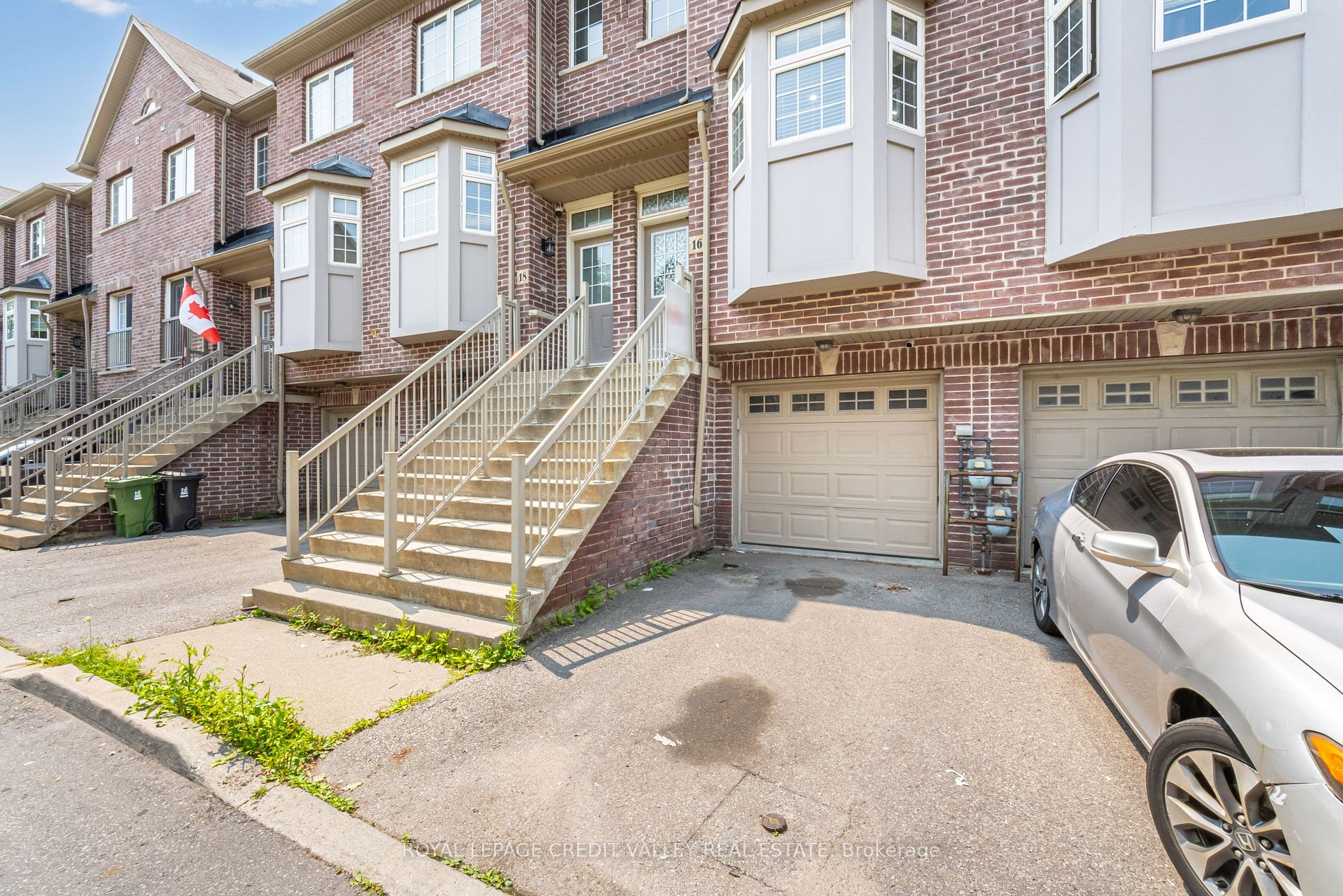 16 Piggott Mews