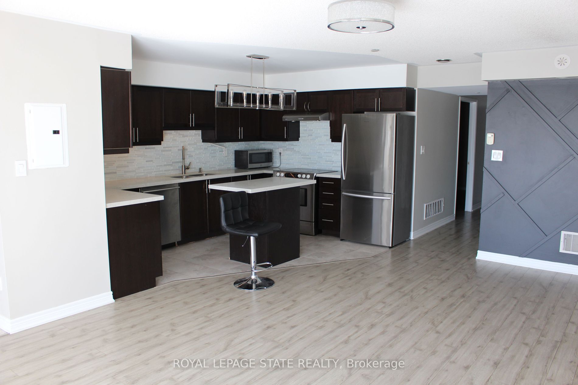 51 Hays Blvd, #1