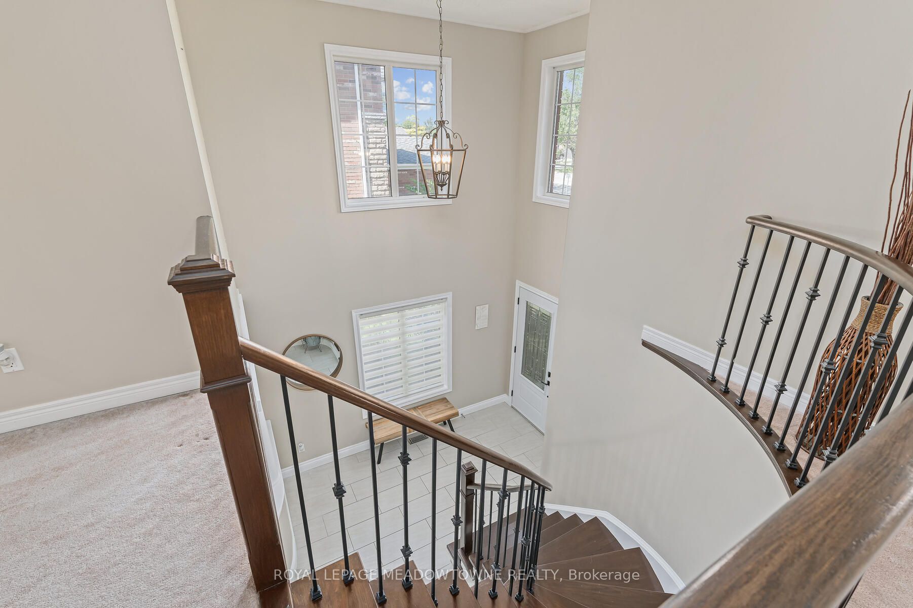 10 Berton Boulevard