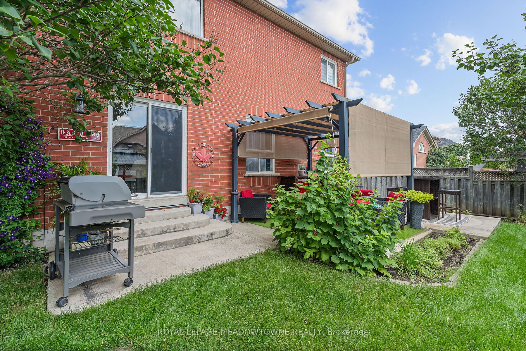 10 Berton Boulevard