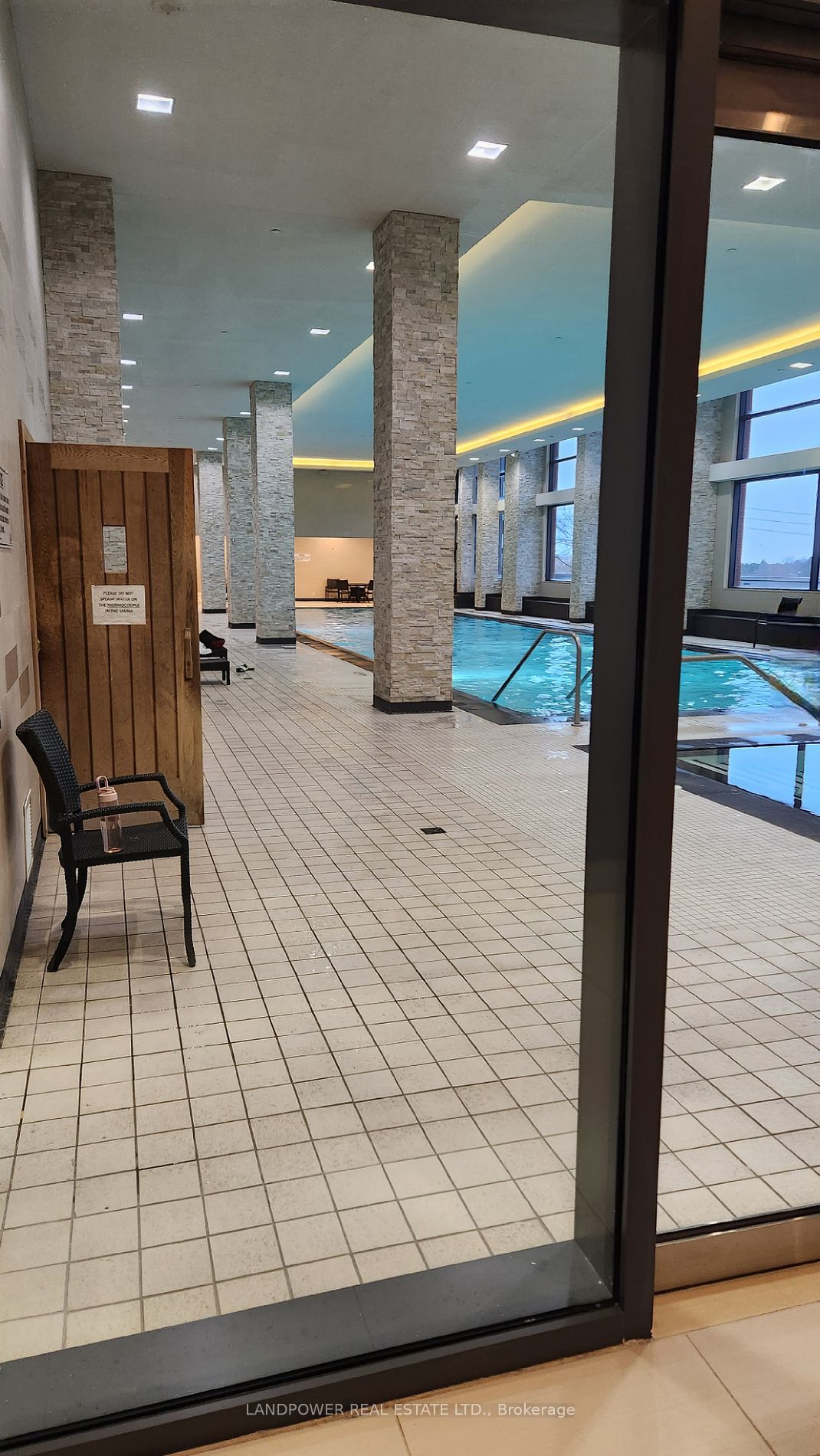 2200 Lake Shore Blvd W, #818