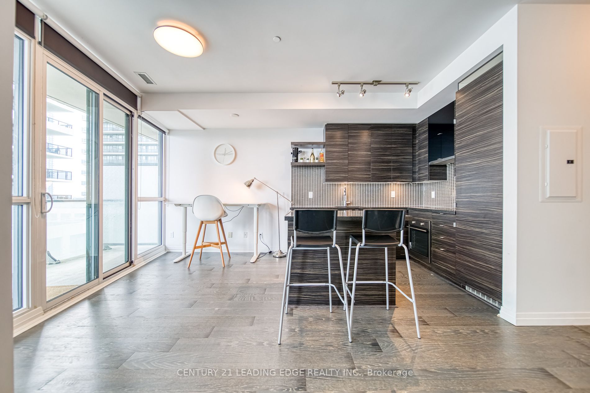 59 Annie Craig Dr, #707