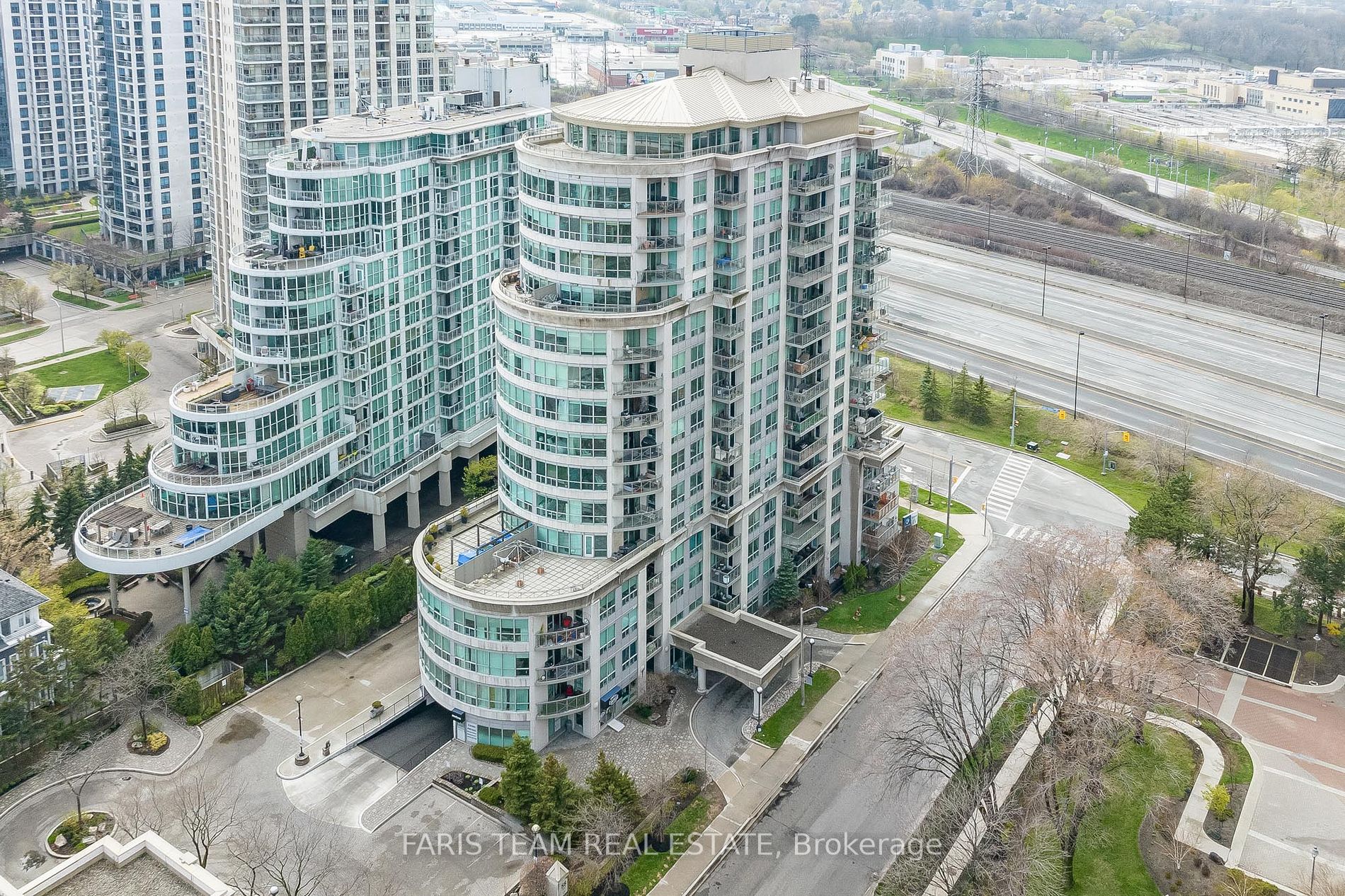 88 Palace Pier Court, #806