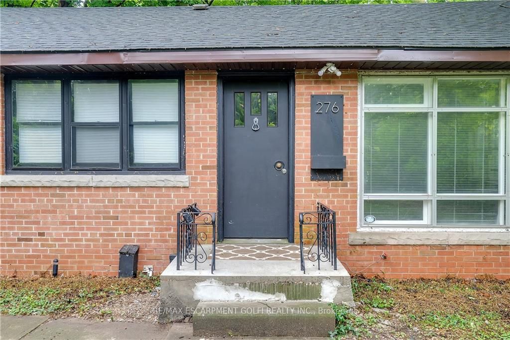 276 Lakeshore Road W